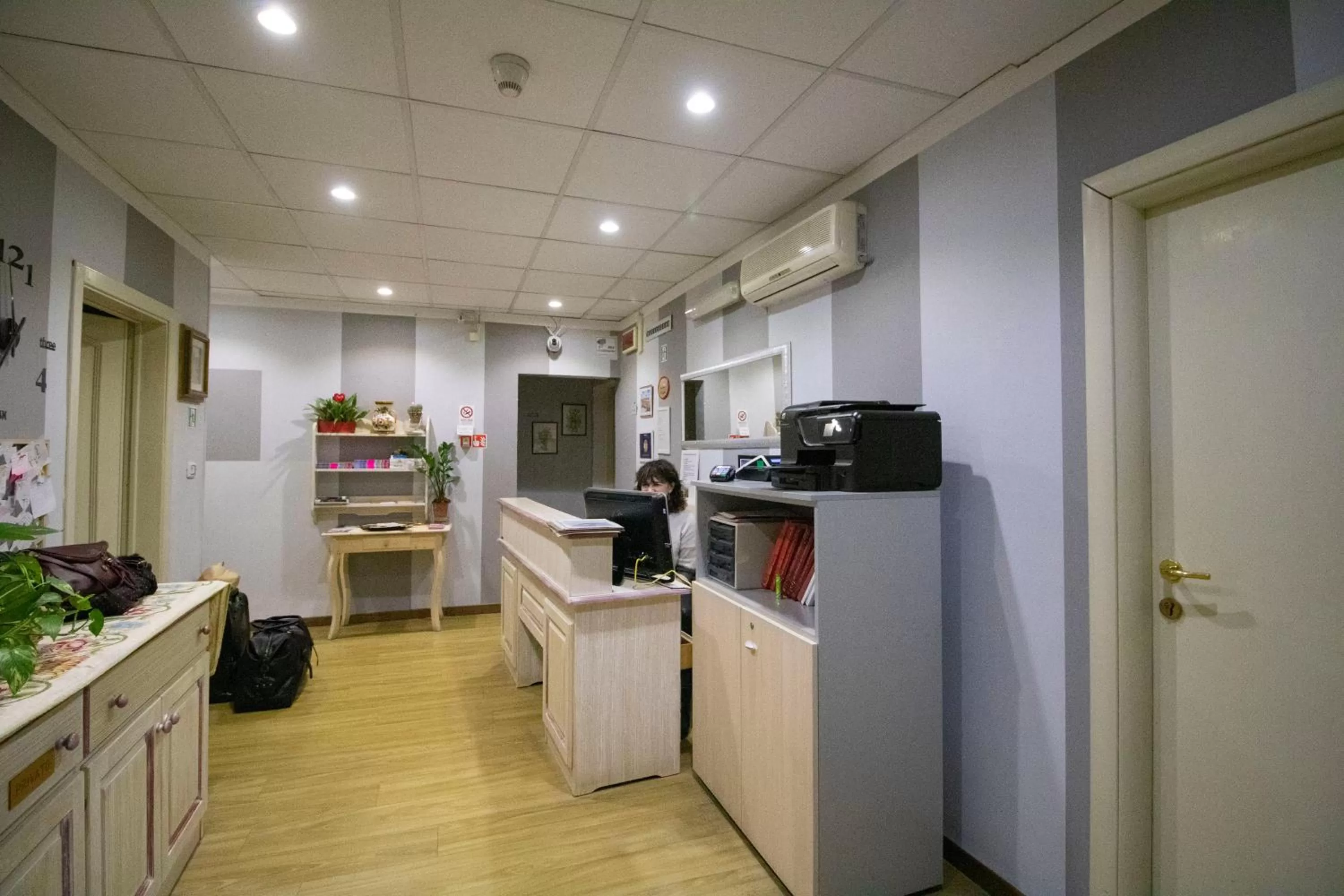 Lobby or reception in Cicerone Guest House