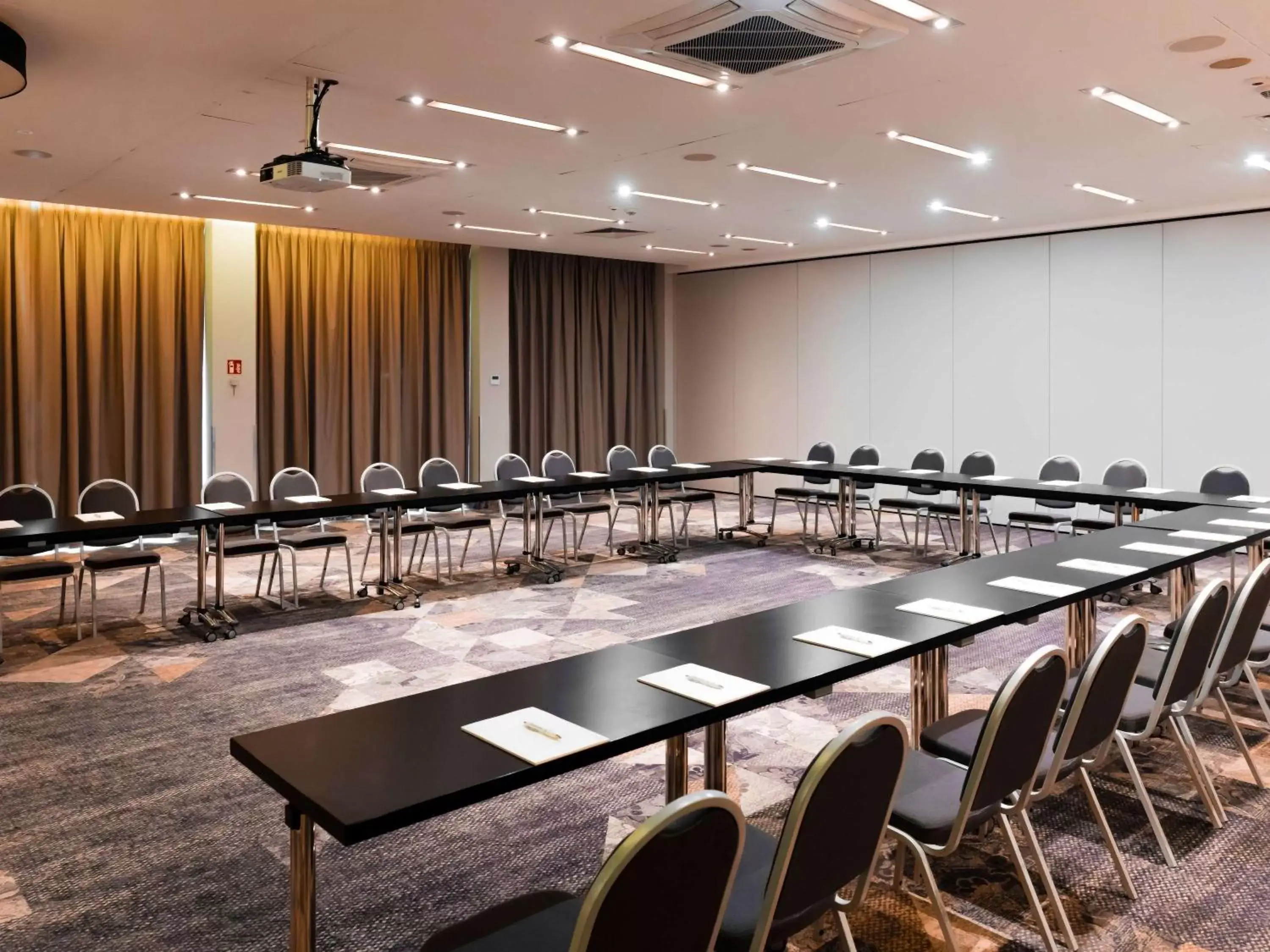 Meeting/conference room in Novotel Kraków City West