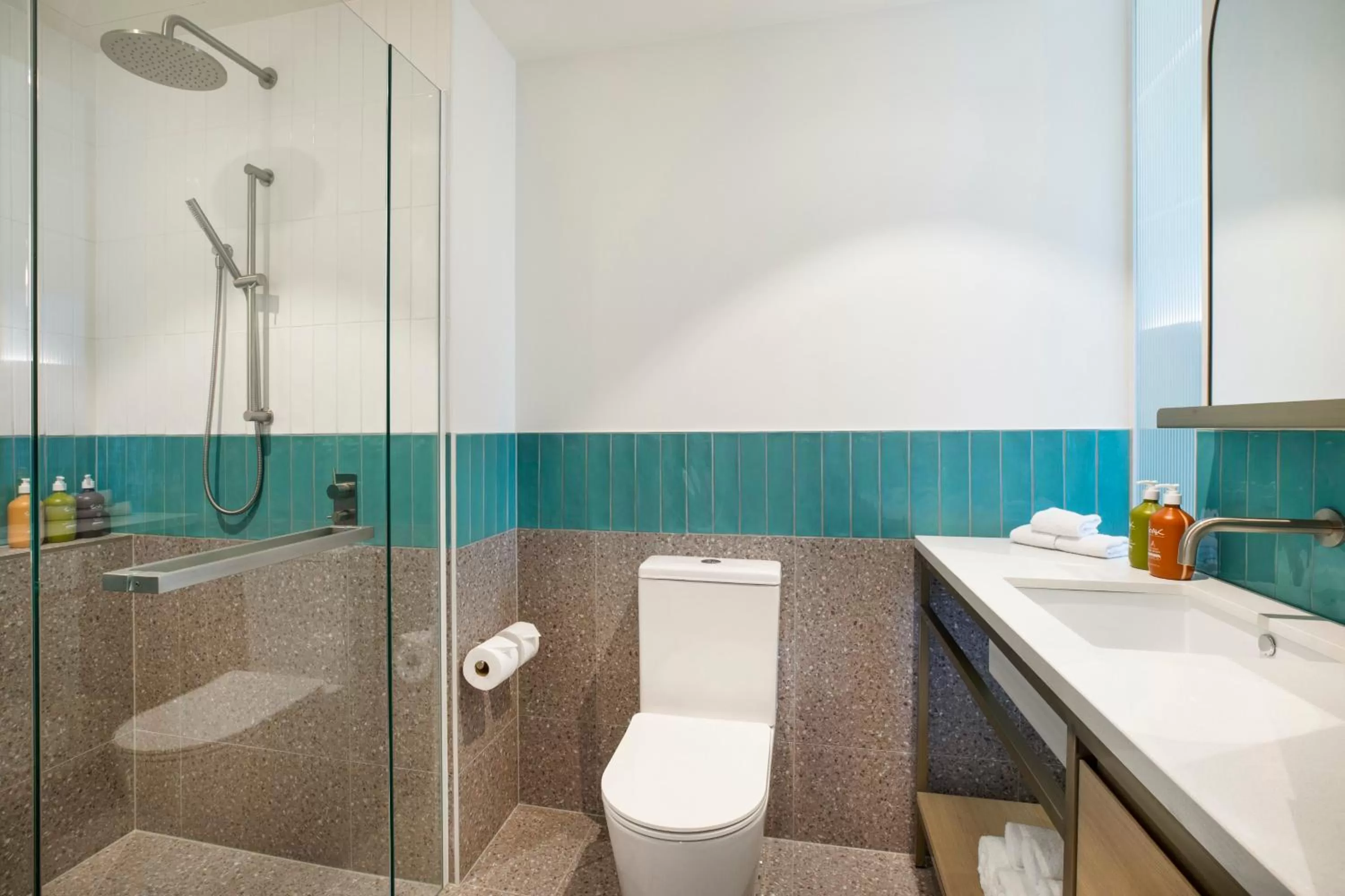 Photo of the whole room in Holiday Inn & Suites Geelong by IHG