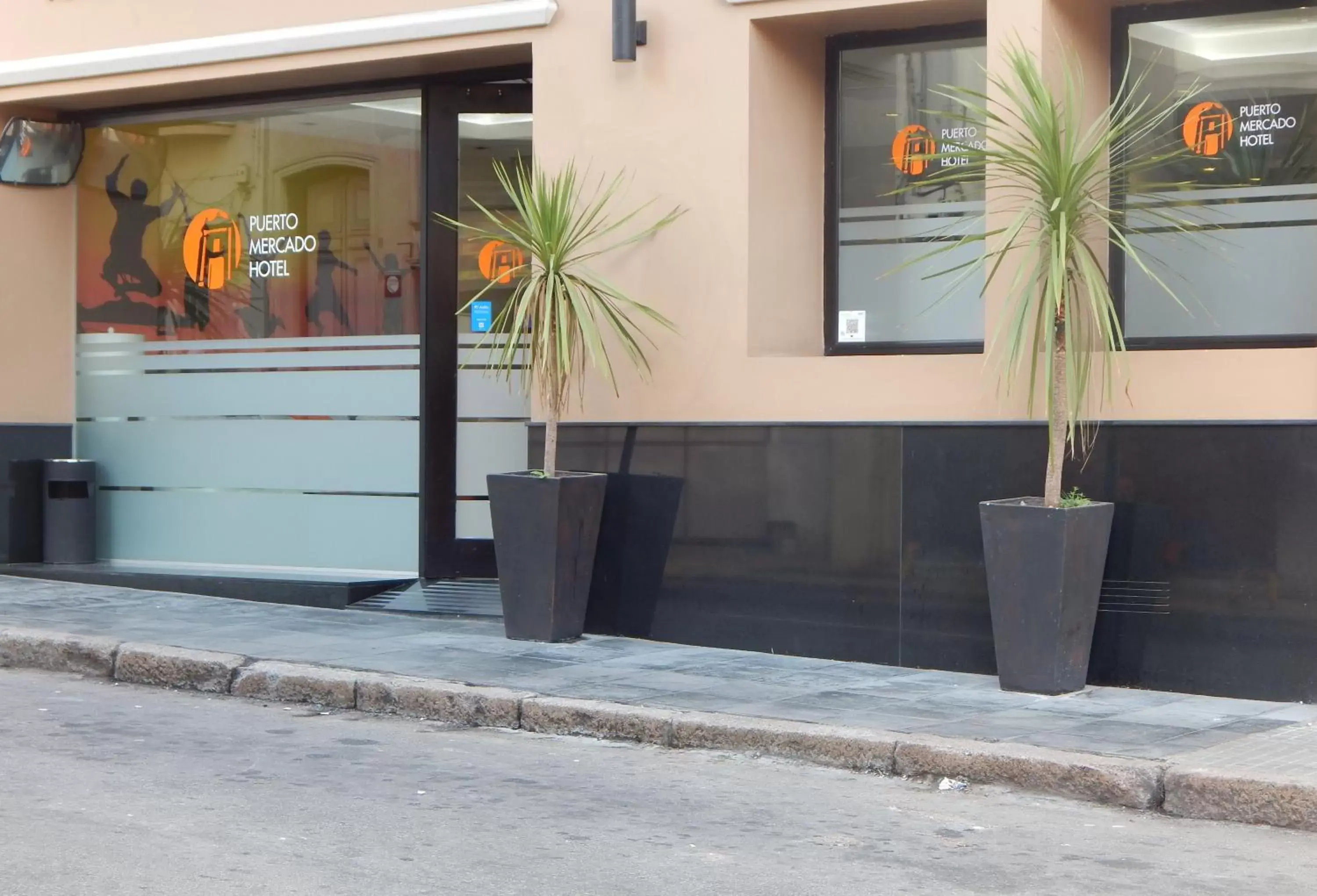 Facade/entrance in Puerto Mercado Hotel