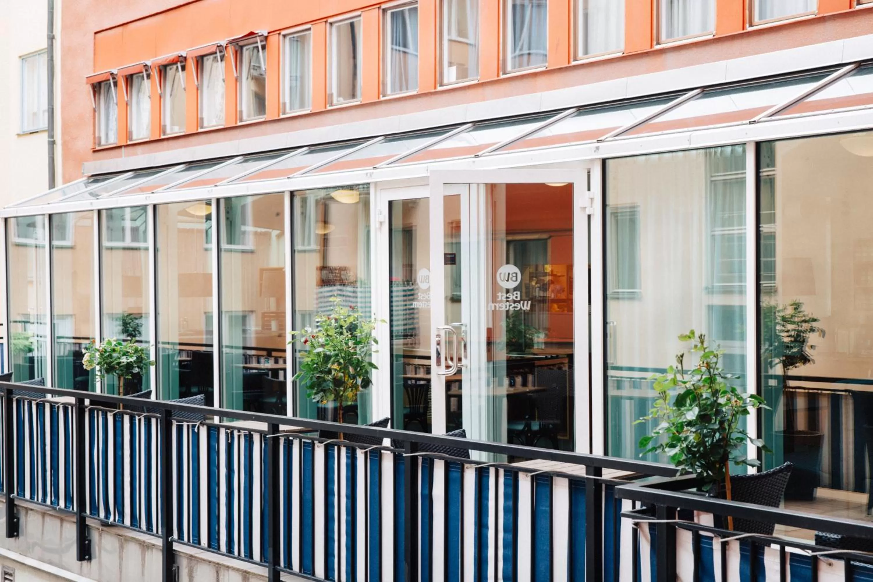 Property building in Kom Family