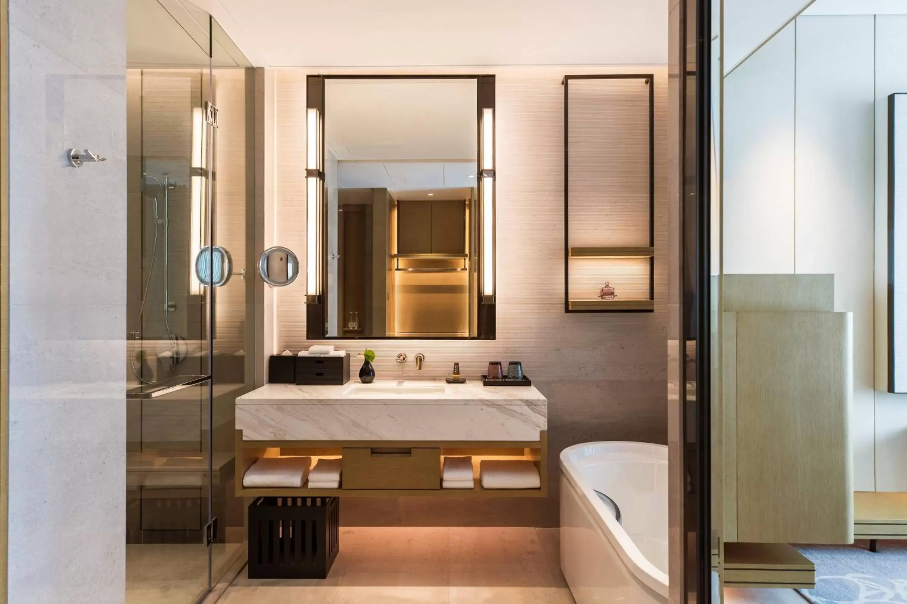 Bathroom in Suzhou Marriott Hotel Taihu Lake