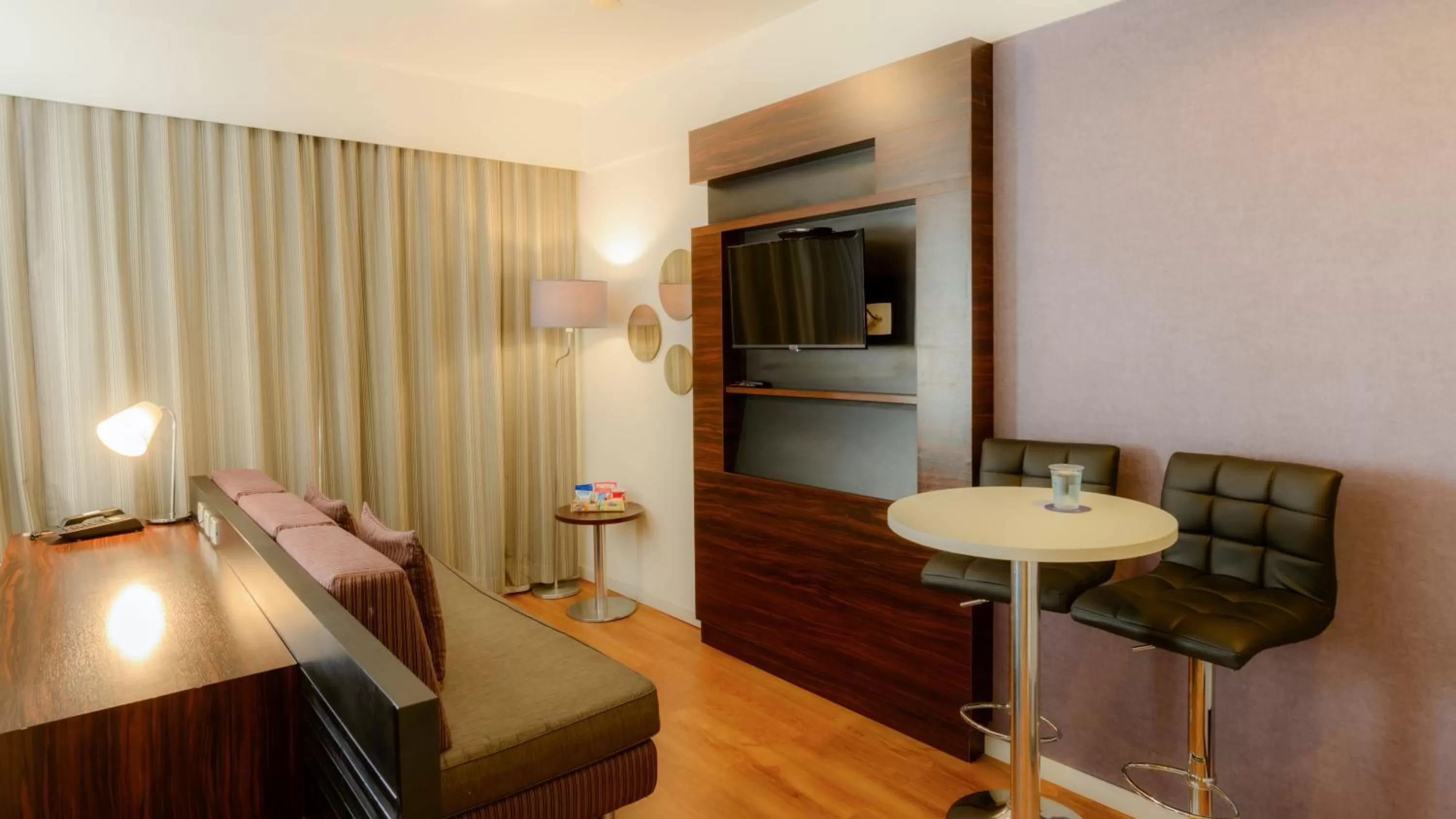 Photo of the whole room in Comfort Suites Alphaville