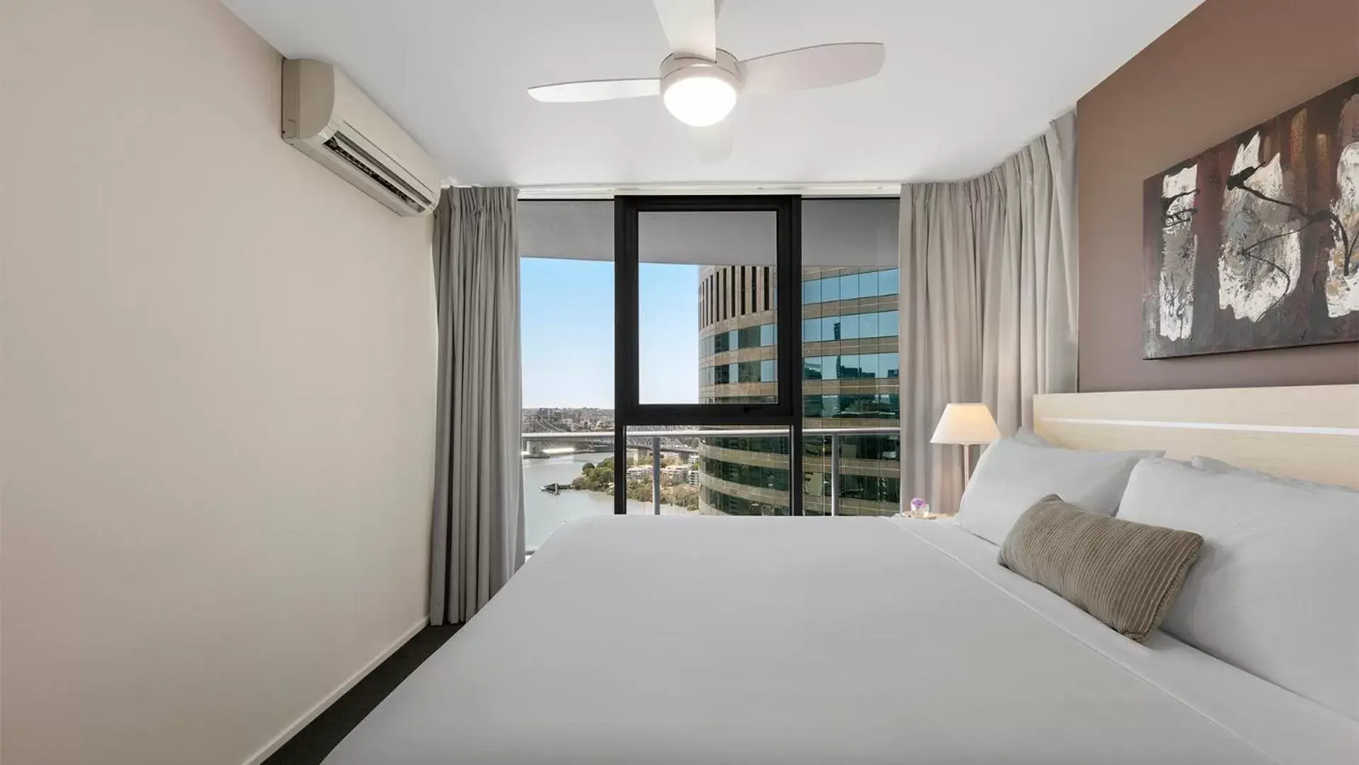 Bedroom in Oaks Brisbane on Felix Suites