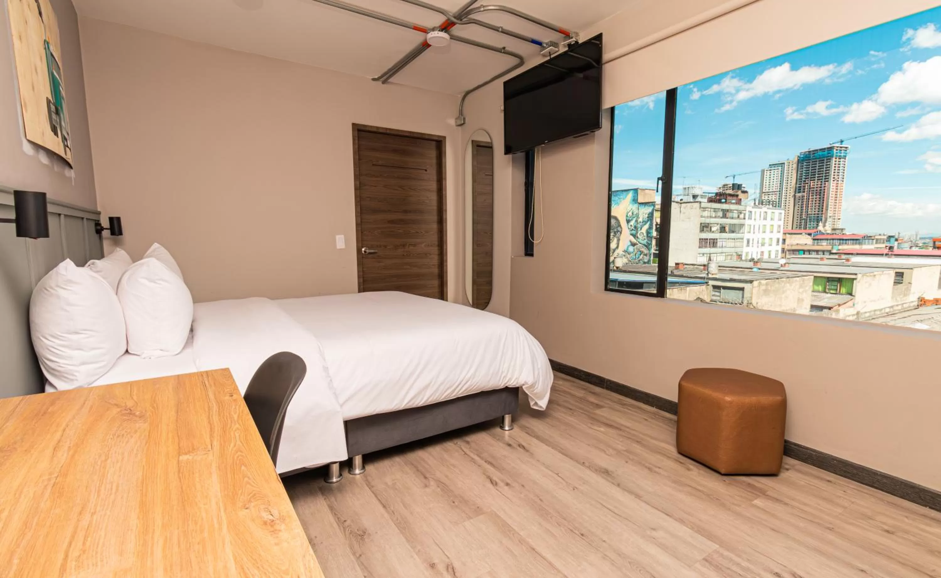 Superior Queen Room in Bon 17 Hotel By SHG