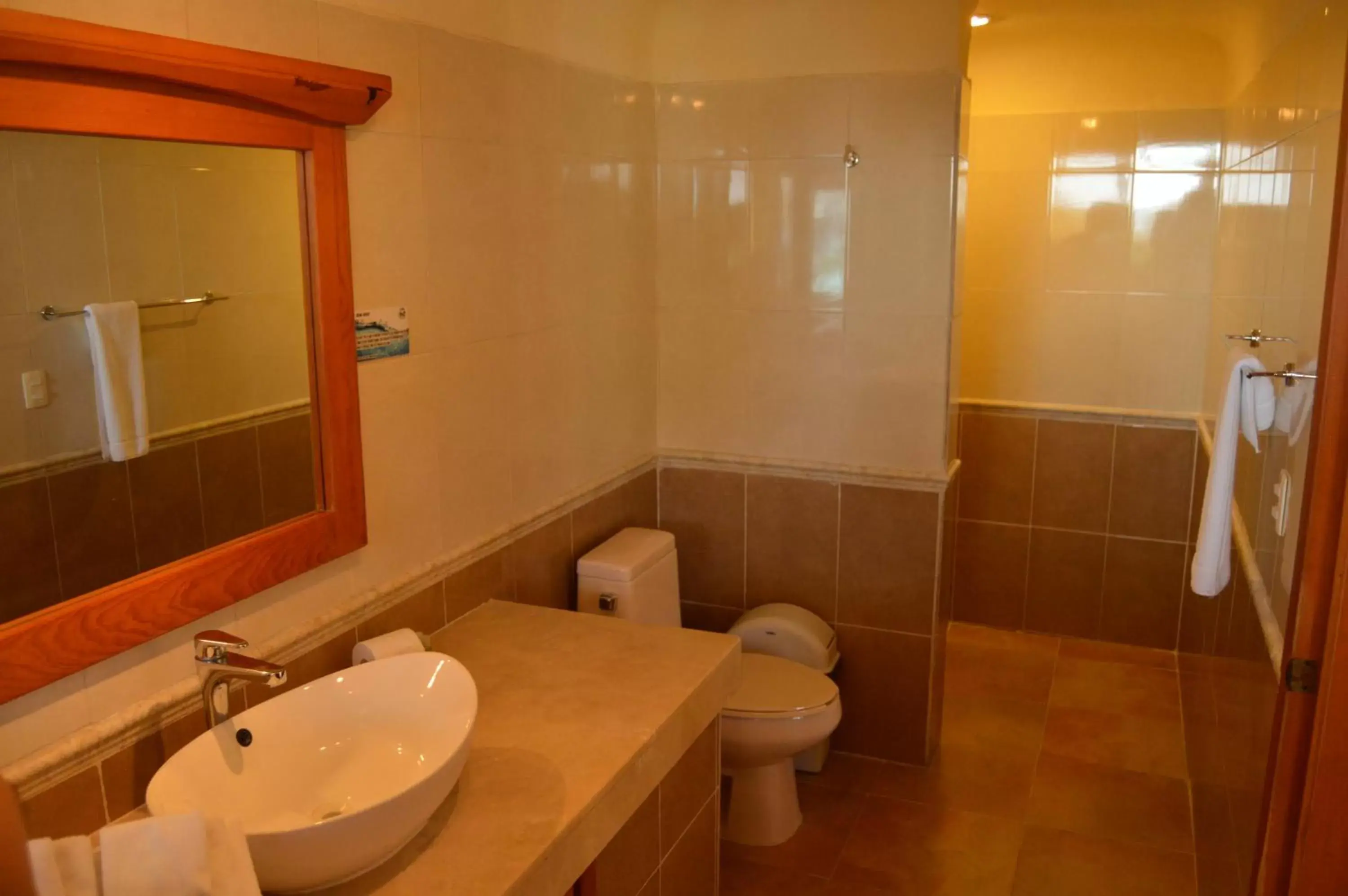Bathroom in Hotel La Joya Isla Mujeres