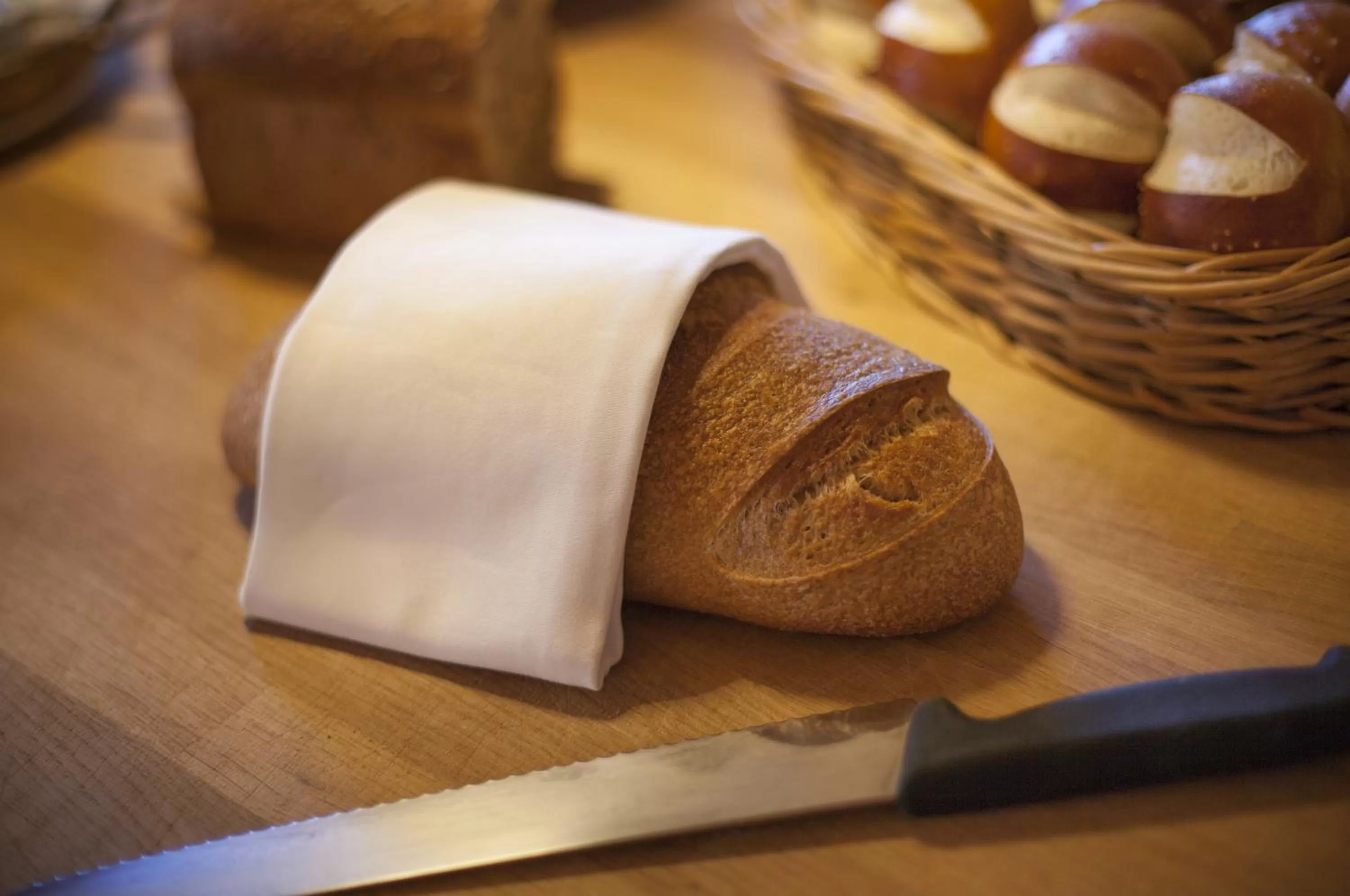 Buffet breakfast in Boutique-Hotel Garni Bellevue Davos Wiesen