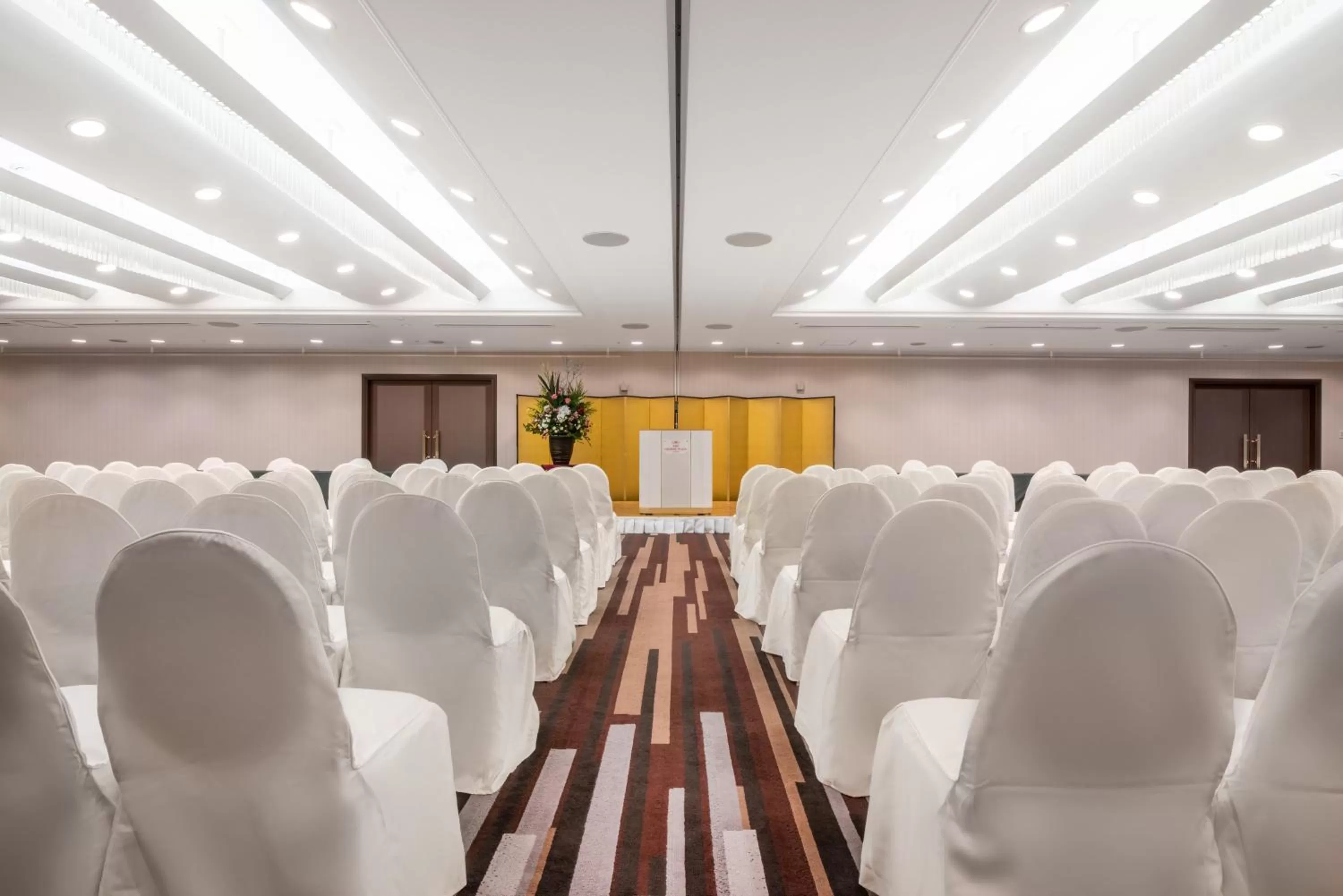 Meeting/conference room in ANA Crowne Plaza Hotel Kushiro, an IHG Hotel