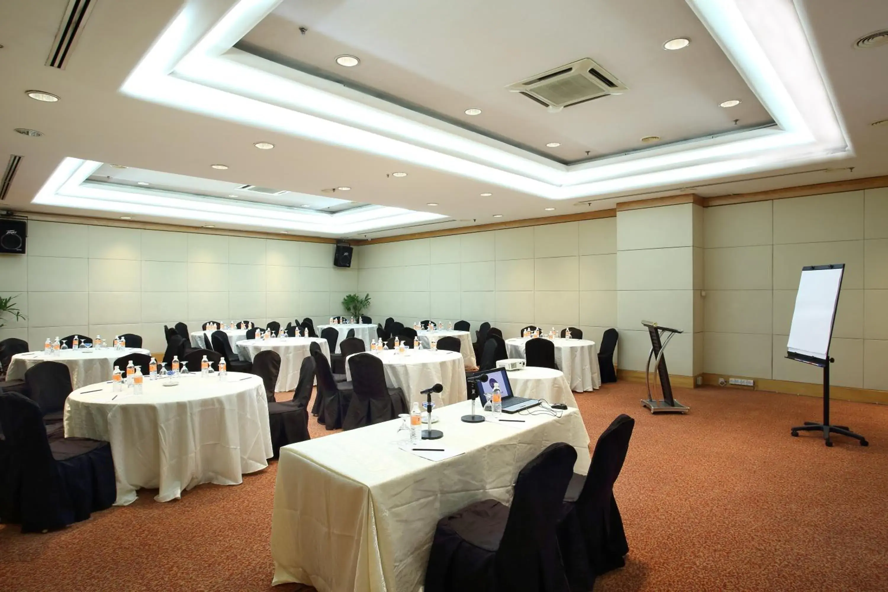 Business facilities in Corus Hotel Kuala Lumpur