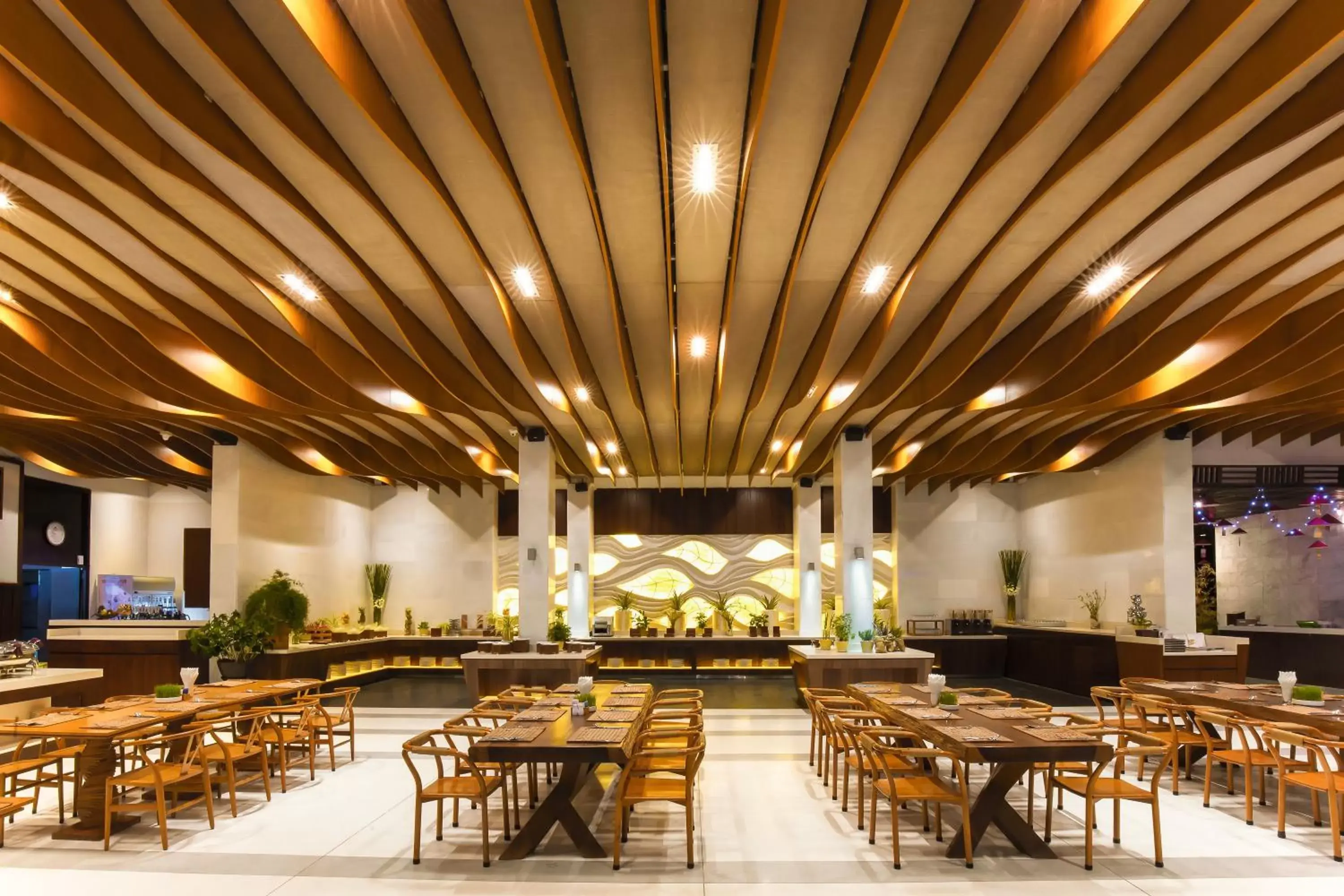 Restaurant/places to eat in The Cliff Resort & Residences Restaurant/places to eat in The Cliff Resort & Residences