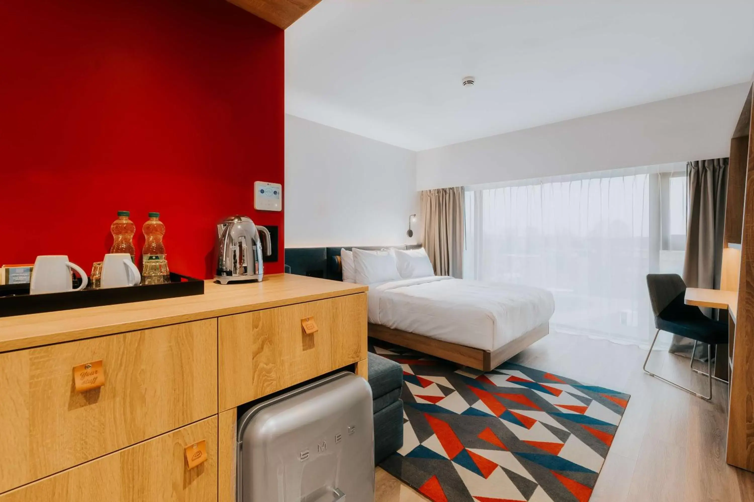 Bedroom in Hampton By Hilton Warsaw Reduta