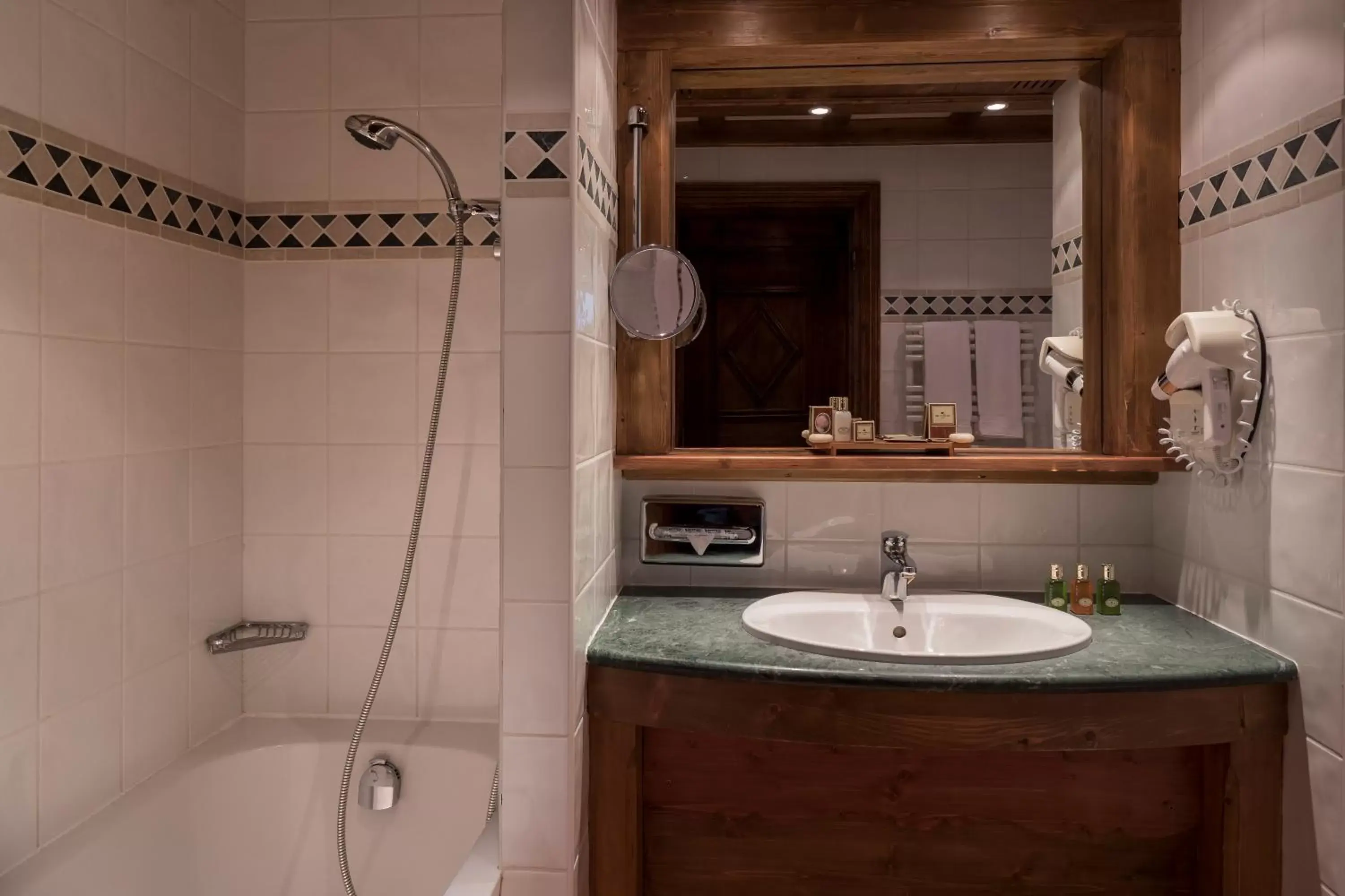 Bathroom in Hotel Mont Vallon