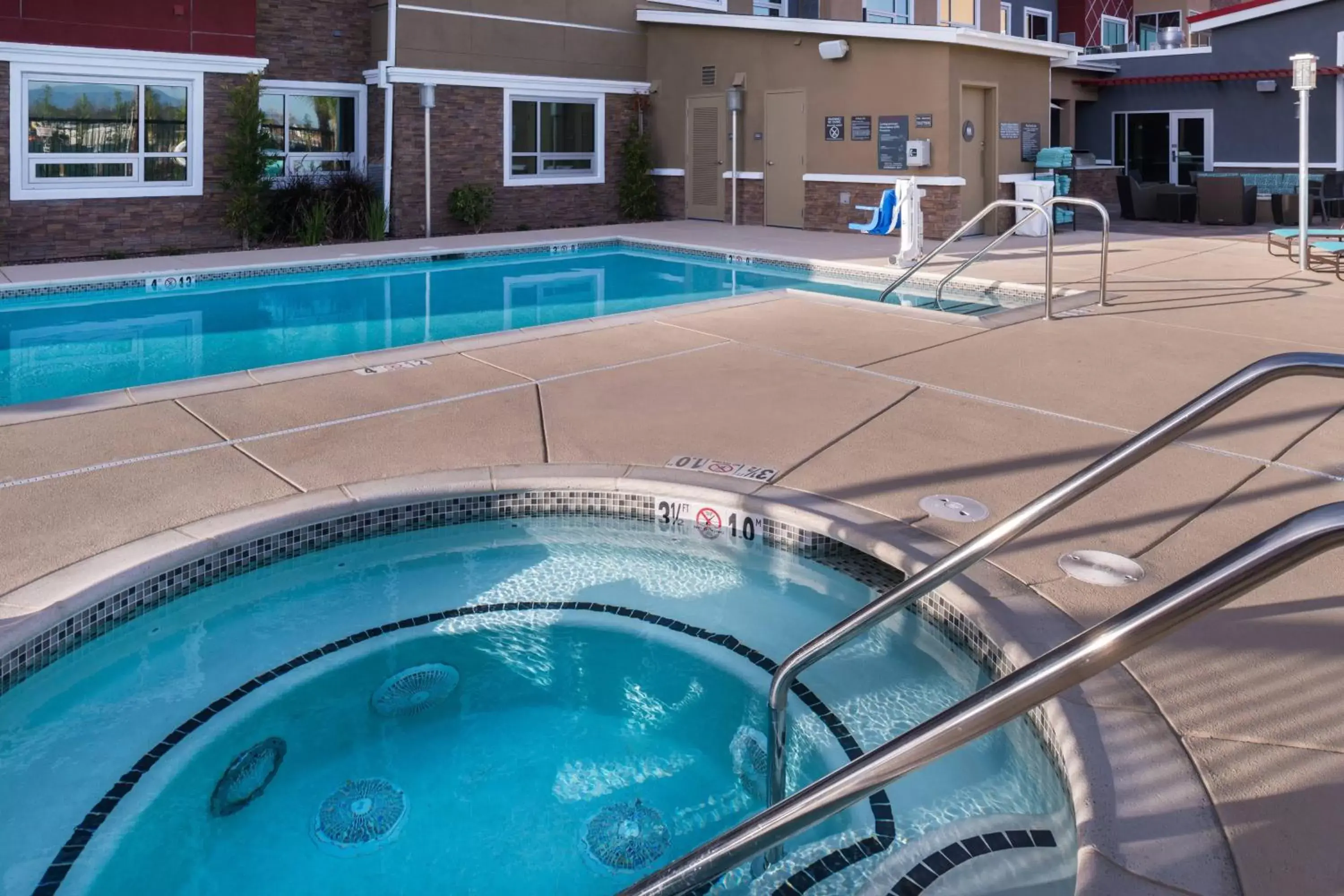 Area and facilities, Swimming Pool in Residence Inn by Marriott Temecula Murrieta