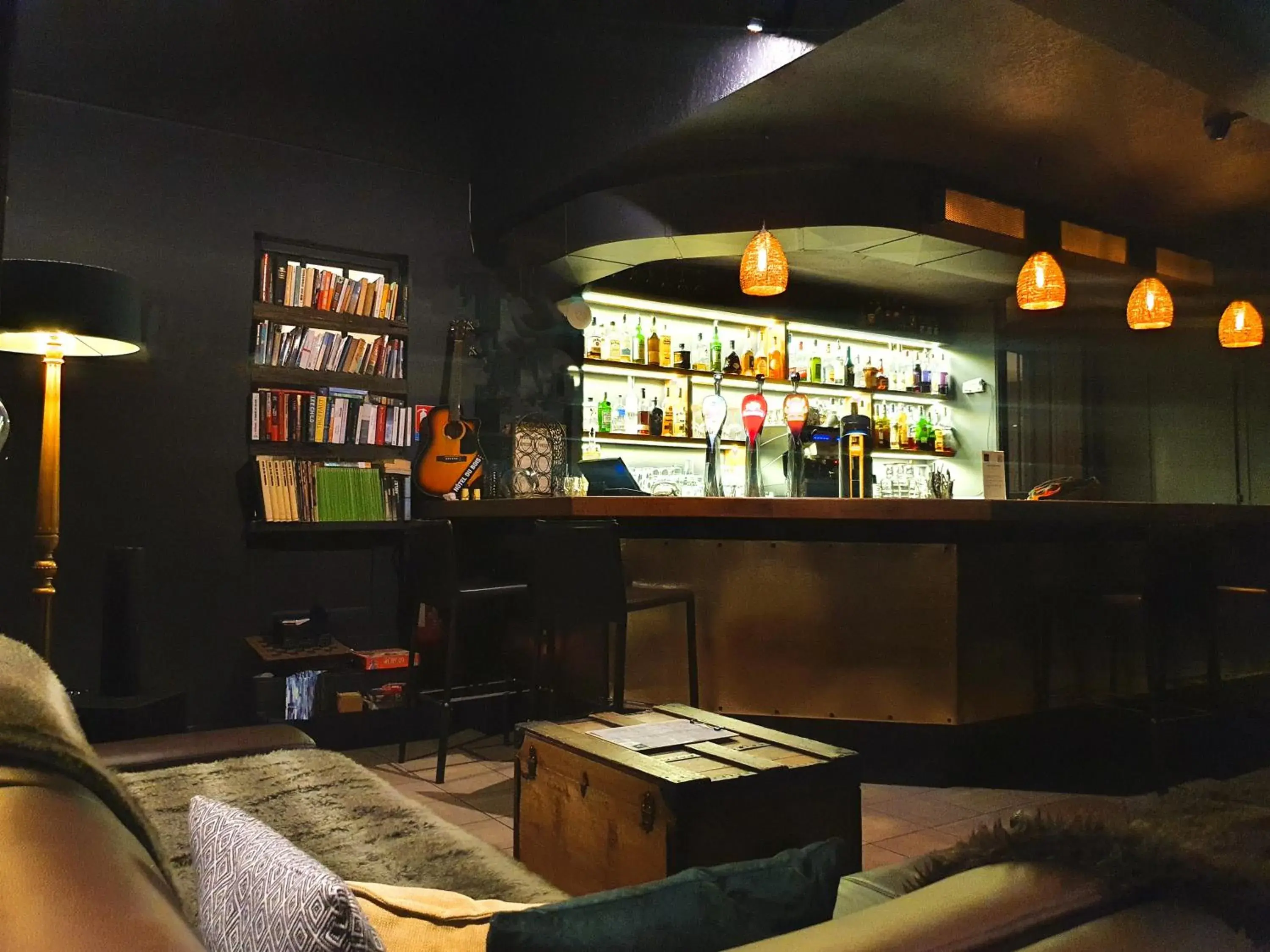 Lounge or bar in Chalet Hôtel du Bois