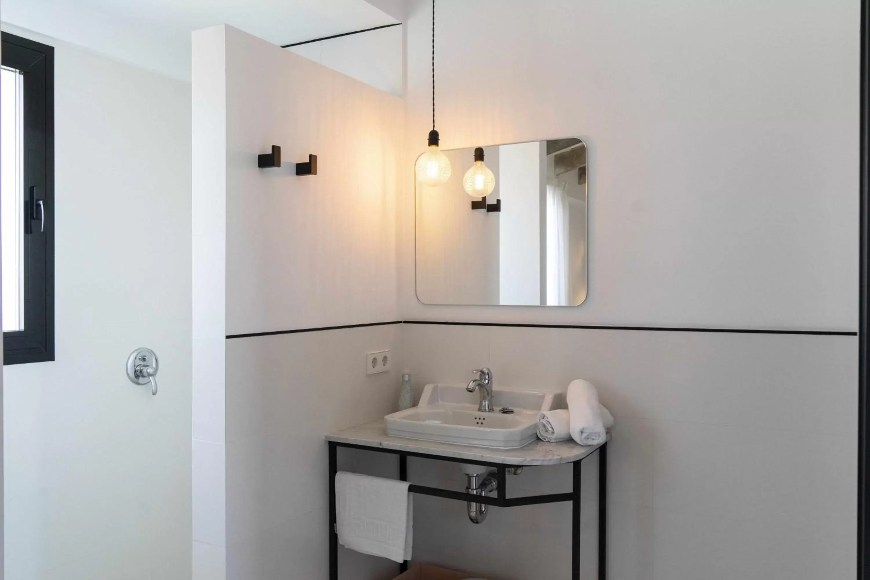 Shower, Bathroom in Atrium Suites Mallorca