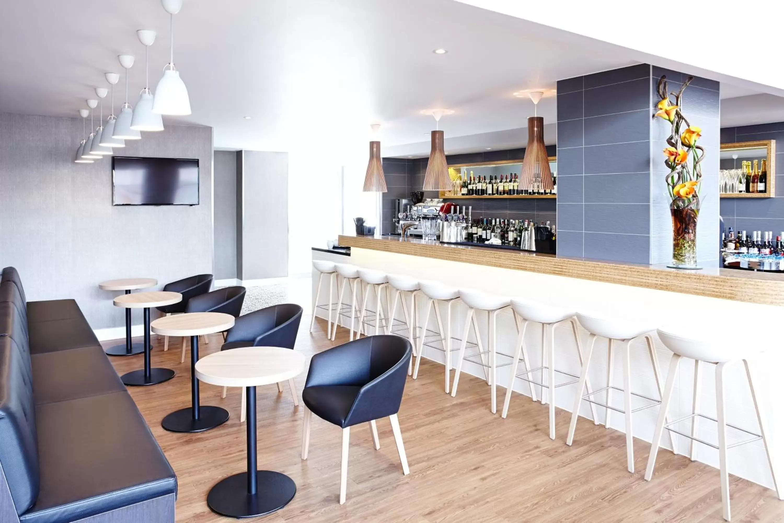 Lounge or bar, Lounge/Bar in Novotel London Wembley