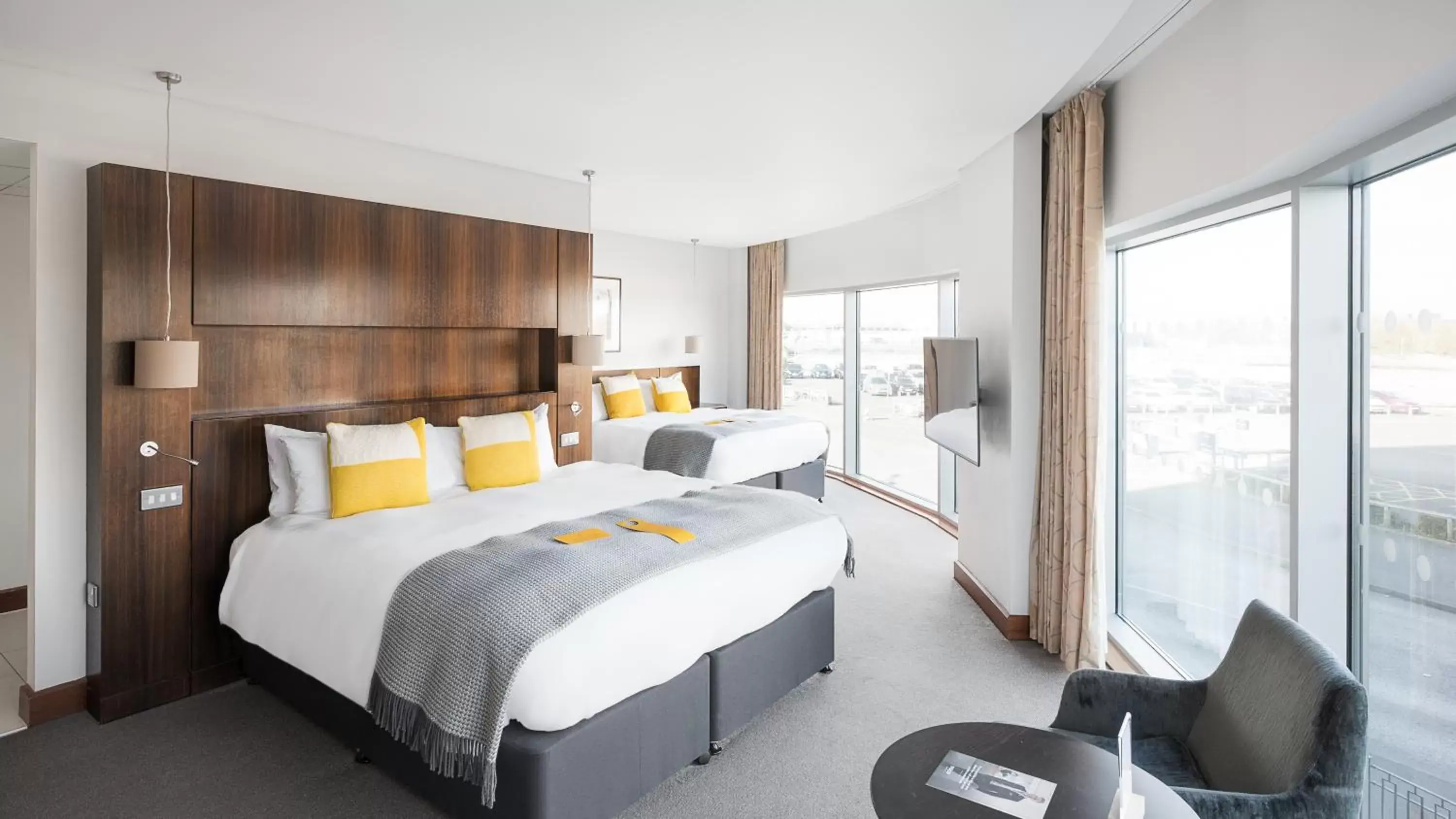 Deluxe Family Room in voco Reading Deluxe Family Room in voco Reading