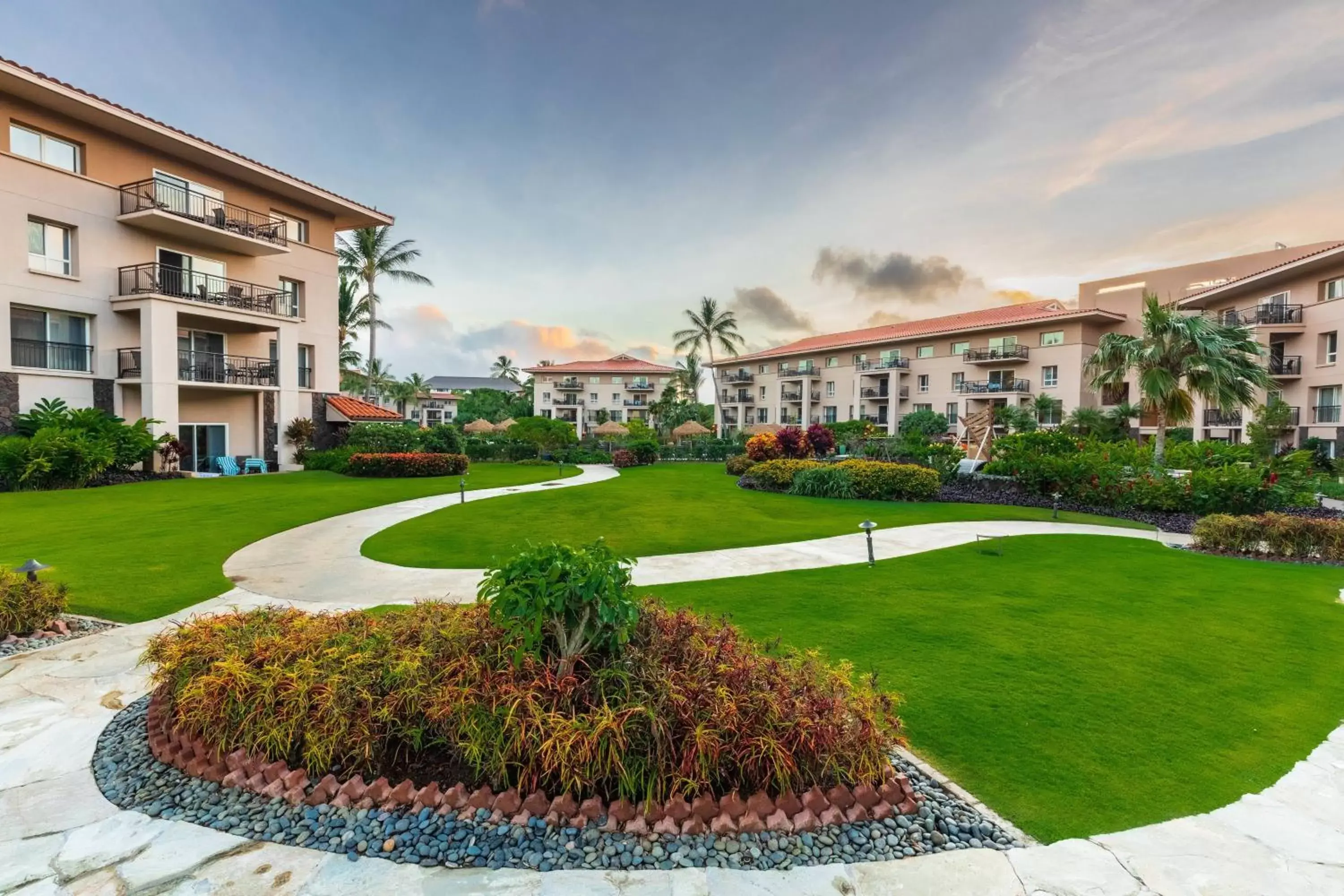 Property Building in Marriott's Waiohai Beach Club