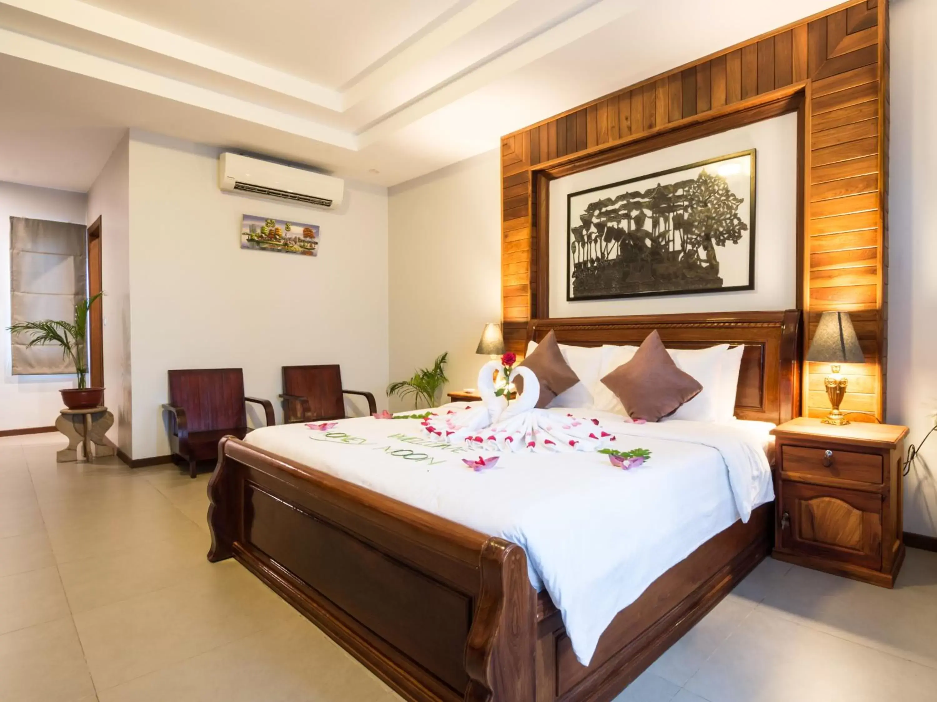 Photo of the whole room, Bed in Indra Porak Residence Hotel