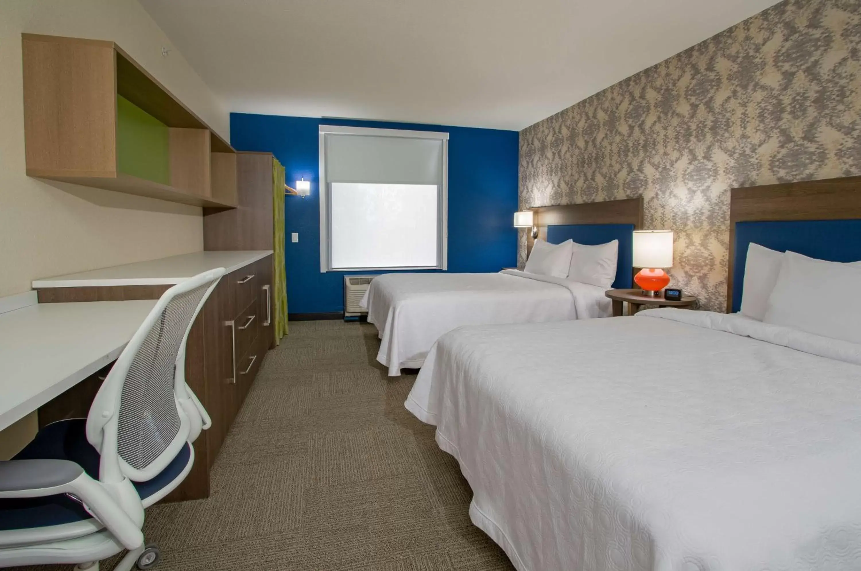 Bedroom, Bed in Home2 Suites By Hilton Grove City Columbus
