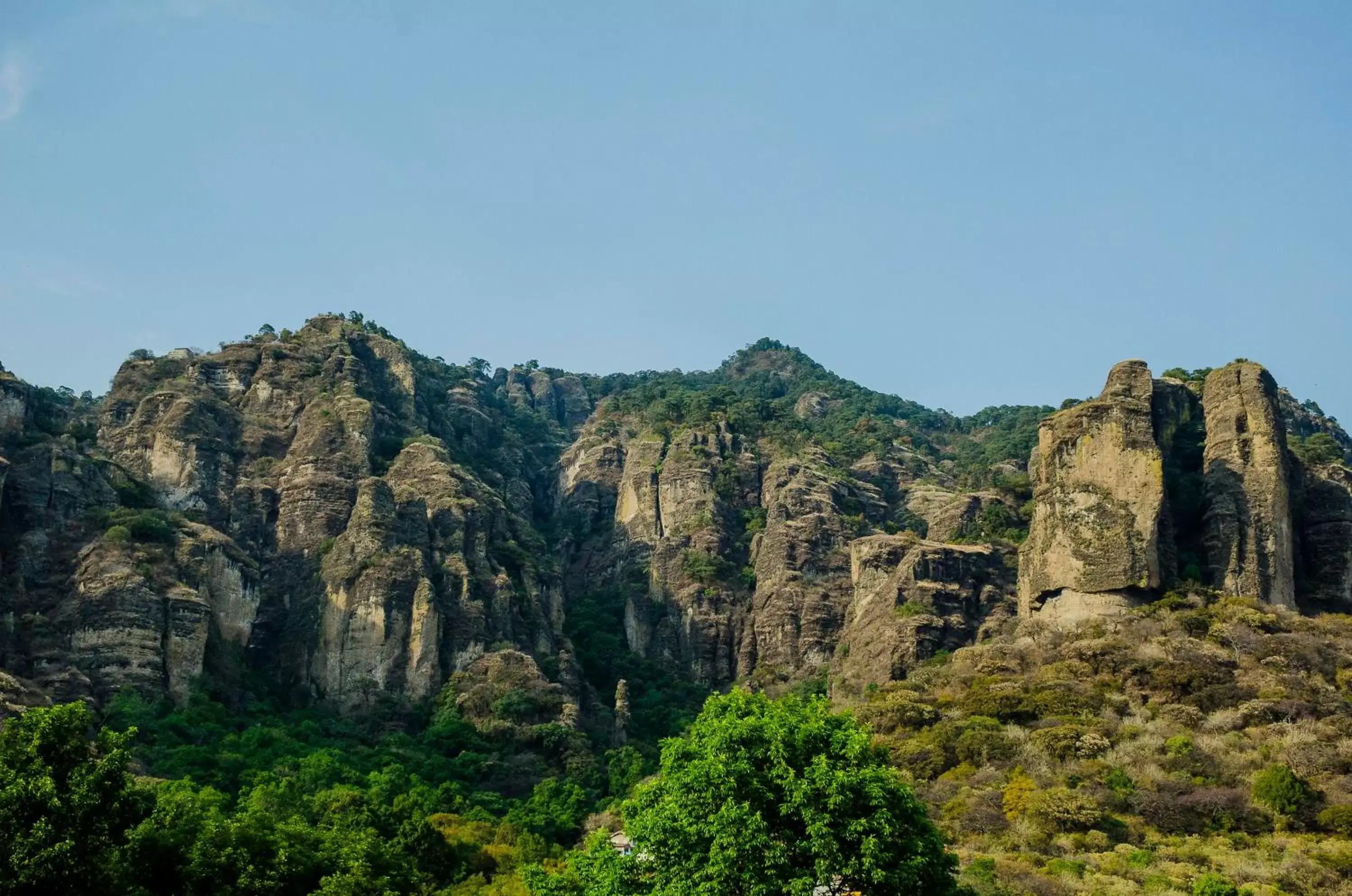 Mountain view, Natural Landscape in La Pirámide del Tepozteco