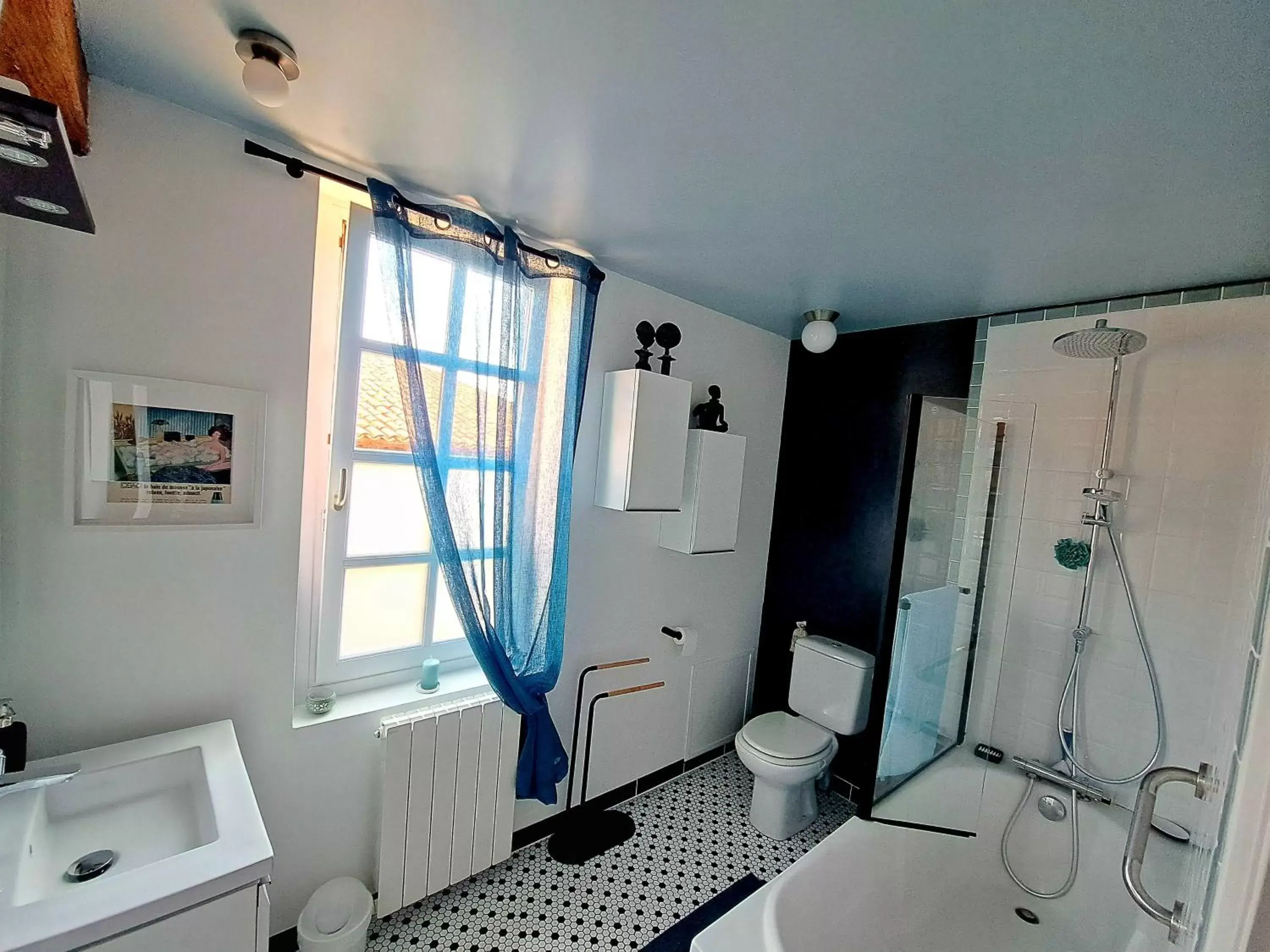 Bathroom in La Loggia - chambres d'hôtes