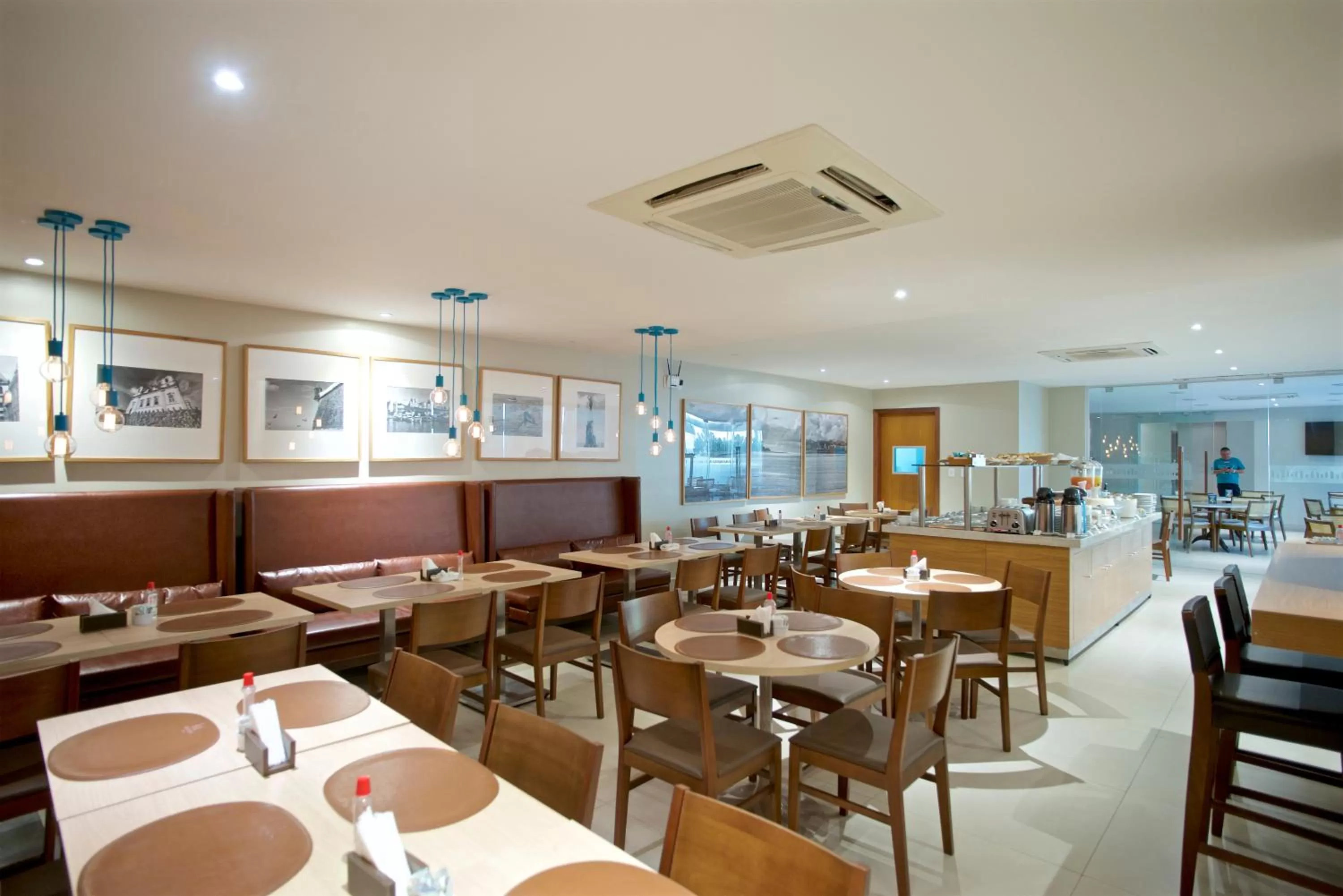 Restaurant/places to eat in Marano Hotel