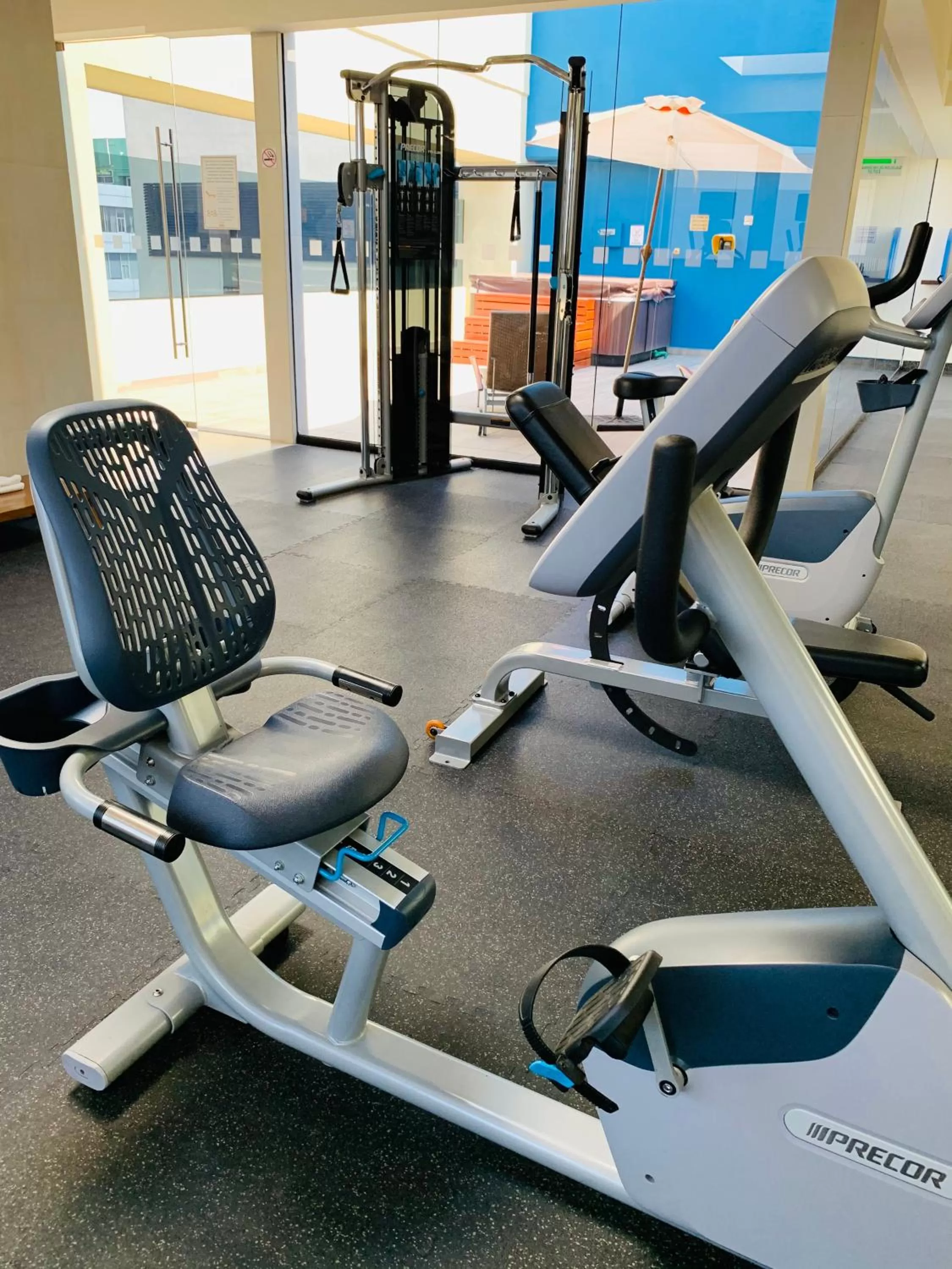 Fitness centre/facilities in Holiday Inn Express Mexico Aeropuerto by IHG