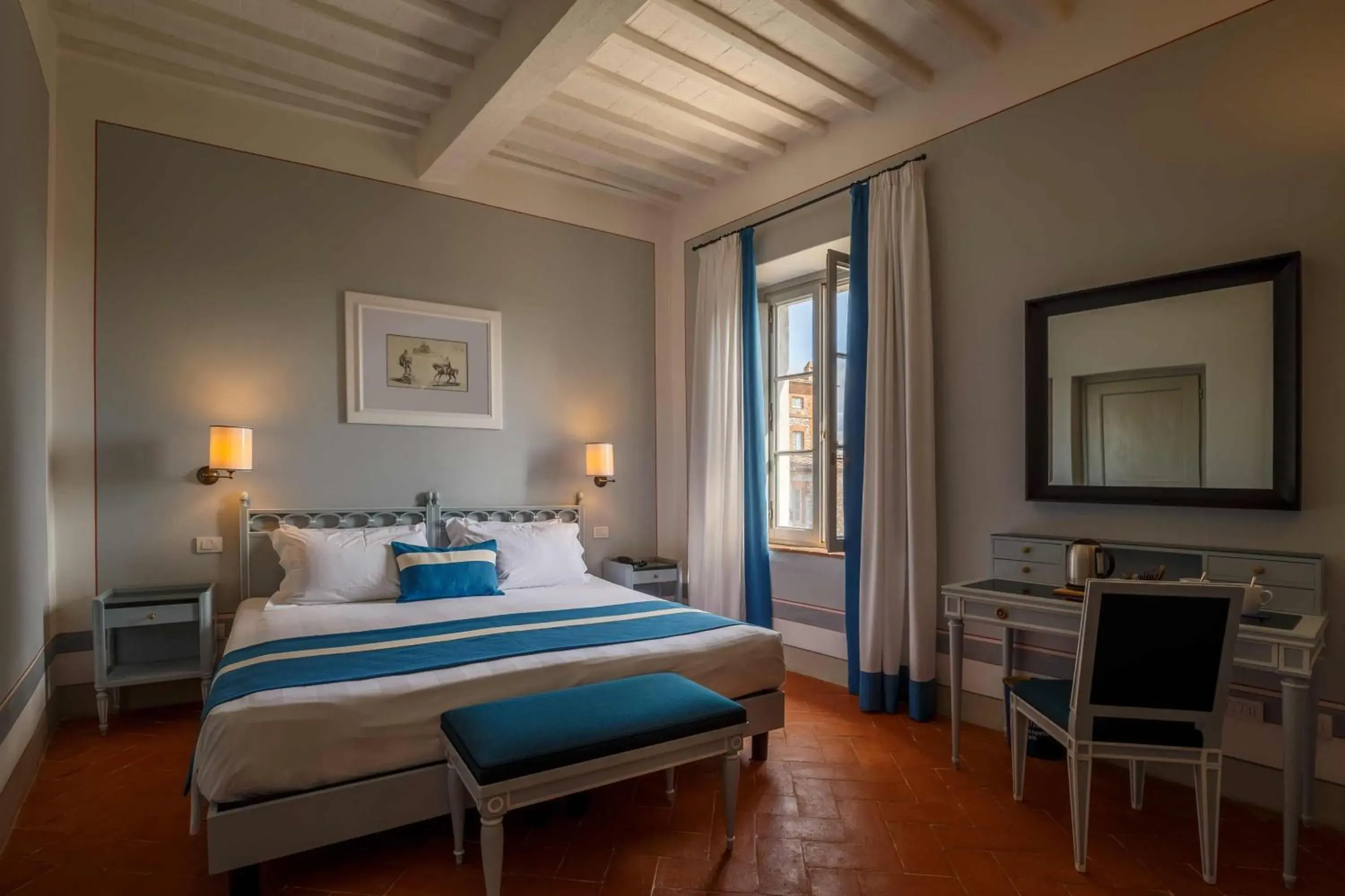 Bed in Borgo Scopeto Wine & Country Relais