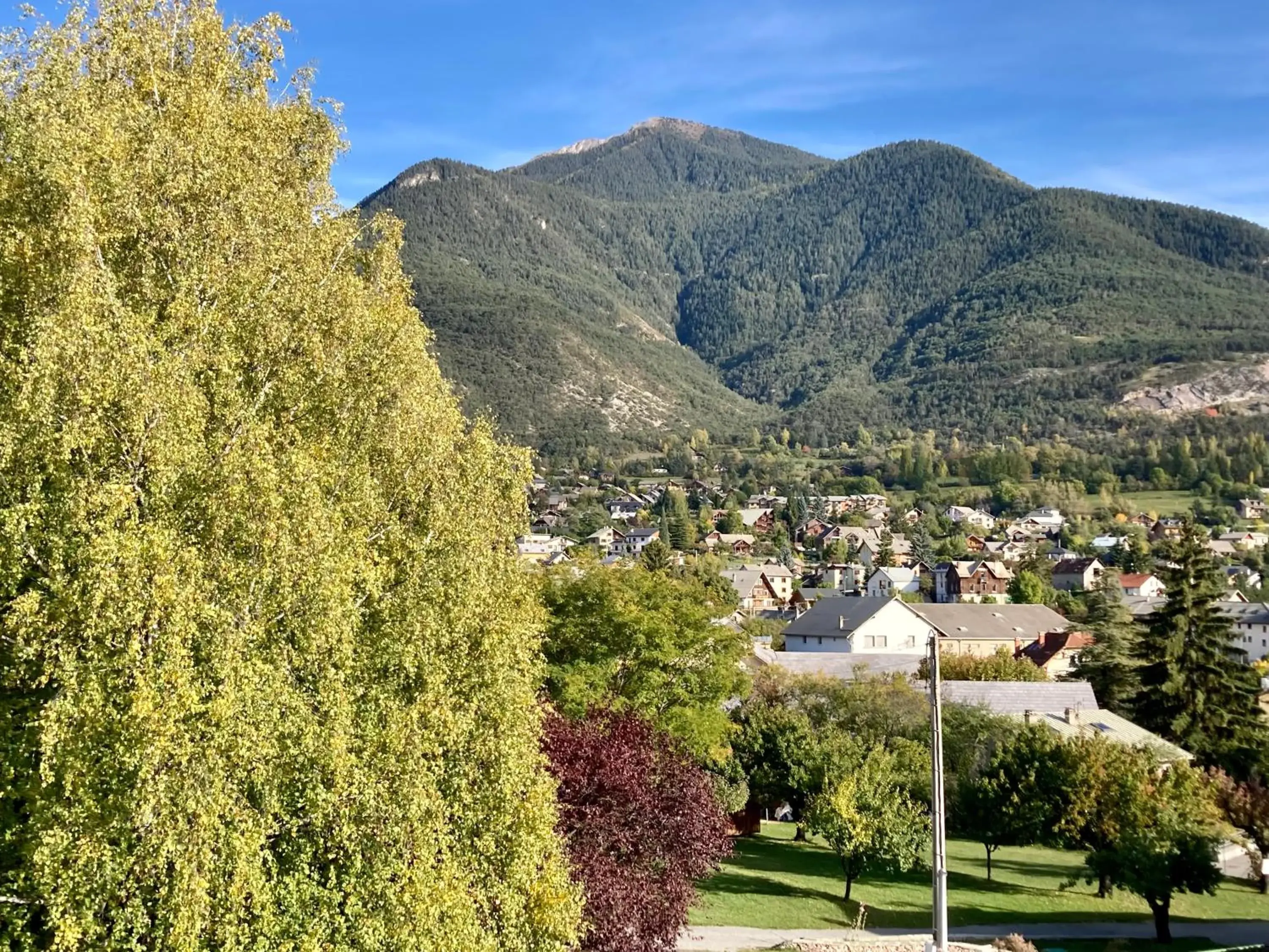 Garden view, Mountain View in Le Catinat Fleuri