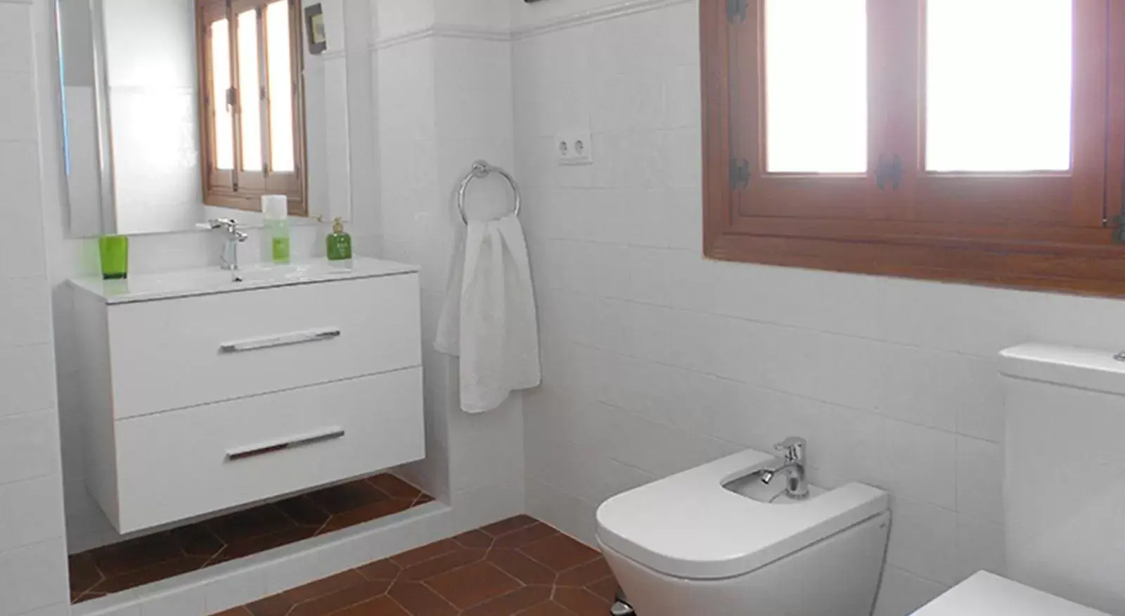 Bathroom in El Sequer Casa Rural