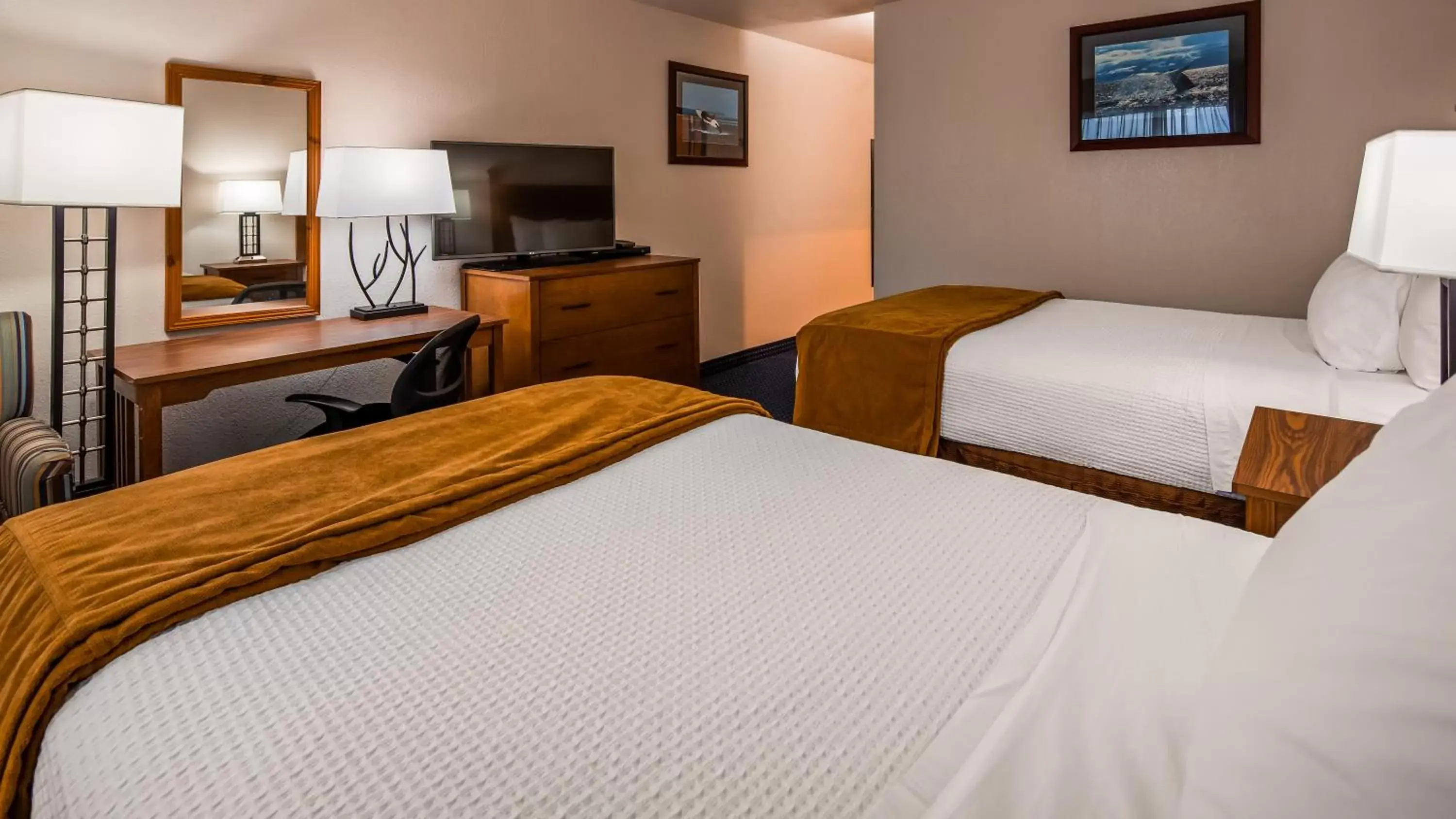 Bedroom, Bed in Best Western Valdez Harbor Inn