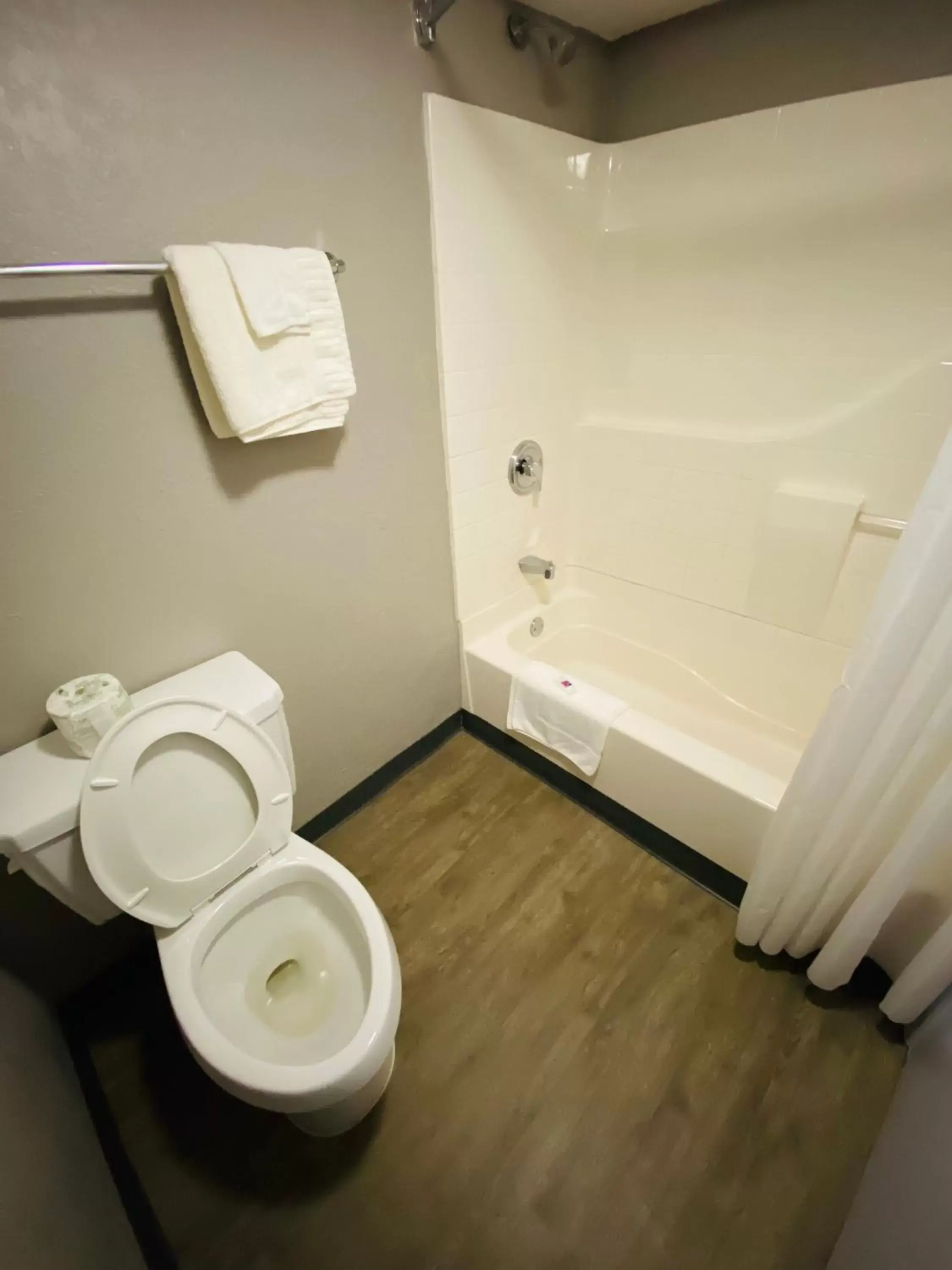 Bathroom in Motel 6-Boerne, TX