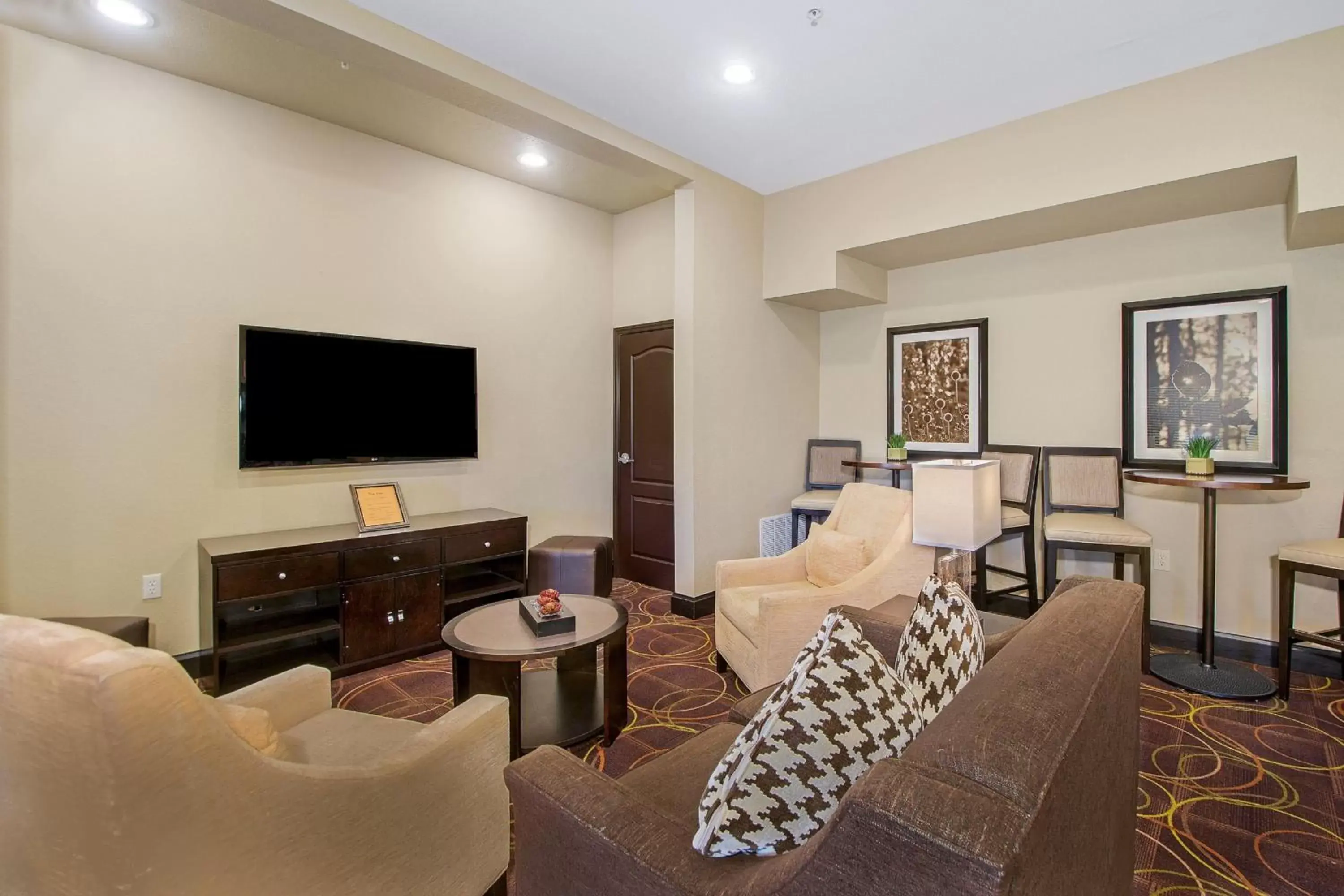 Other, Seating Area in Staybridge Suites Longview, an IHG Hotel