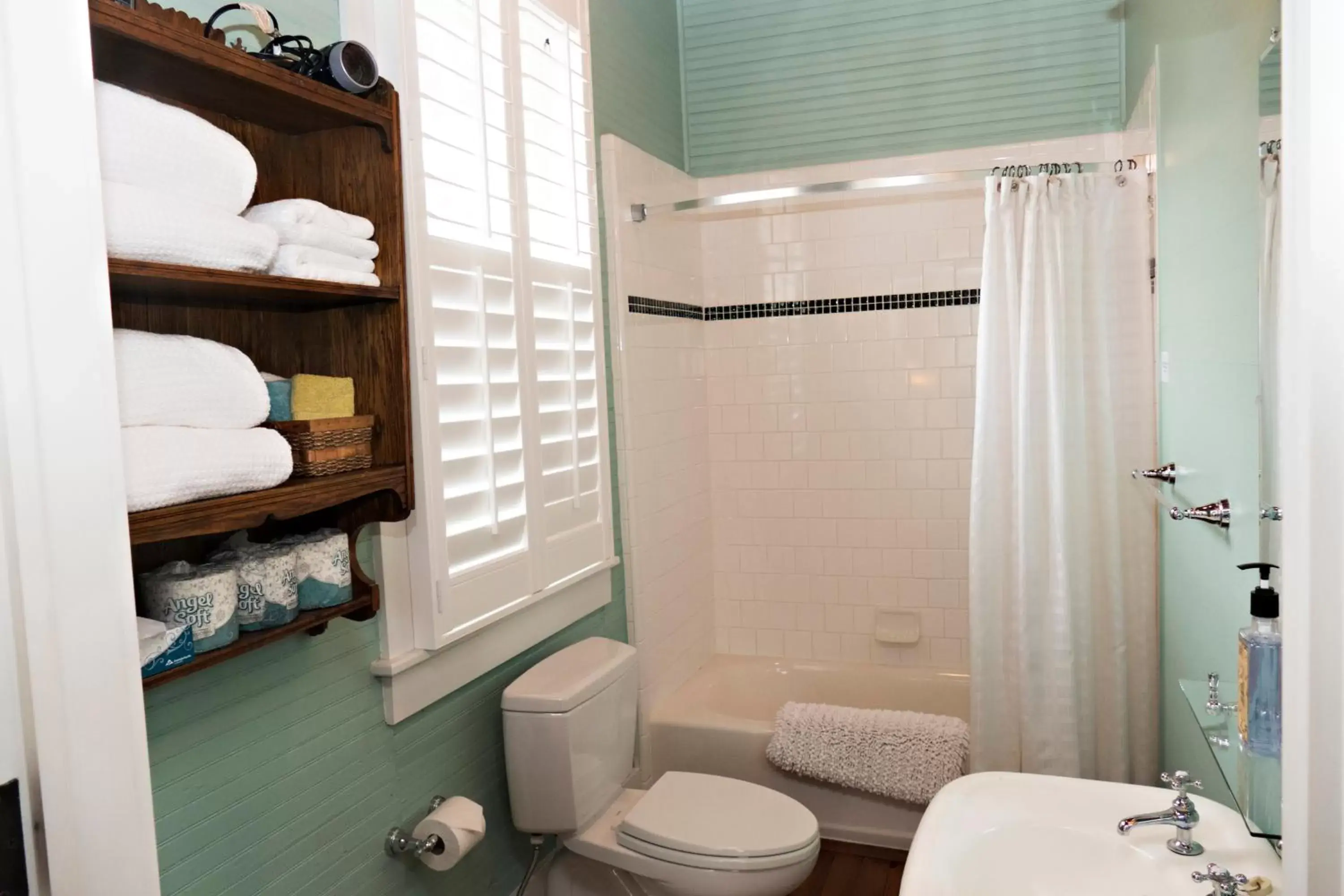 Bathroom in Beachview Inn and Spa