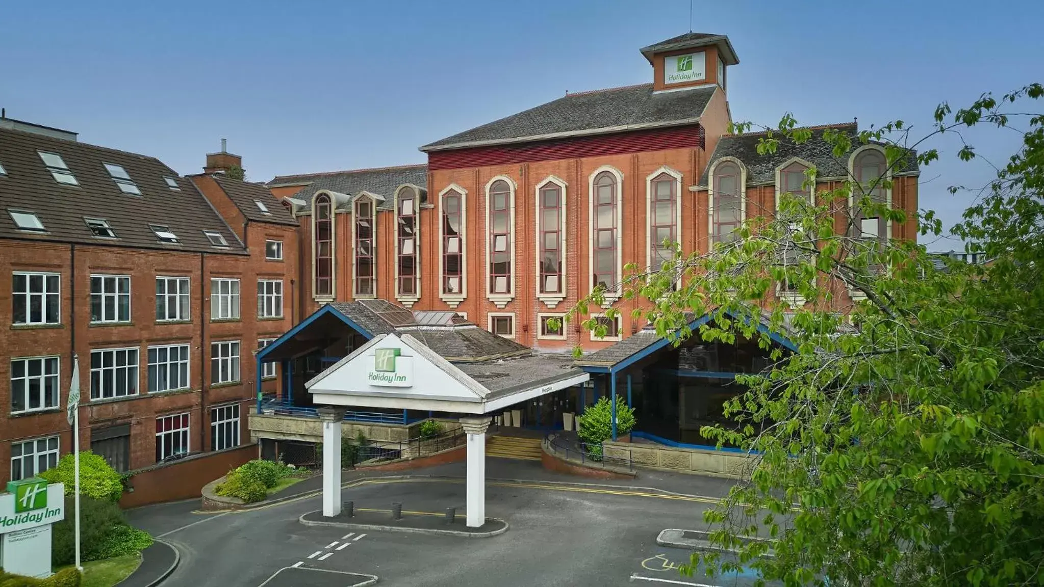 Property Building in Holiday Inn Bolton Centre, an IHG Hotel