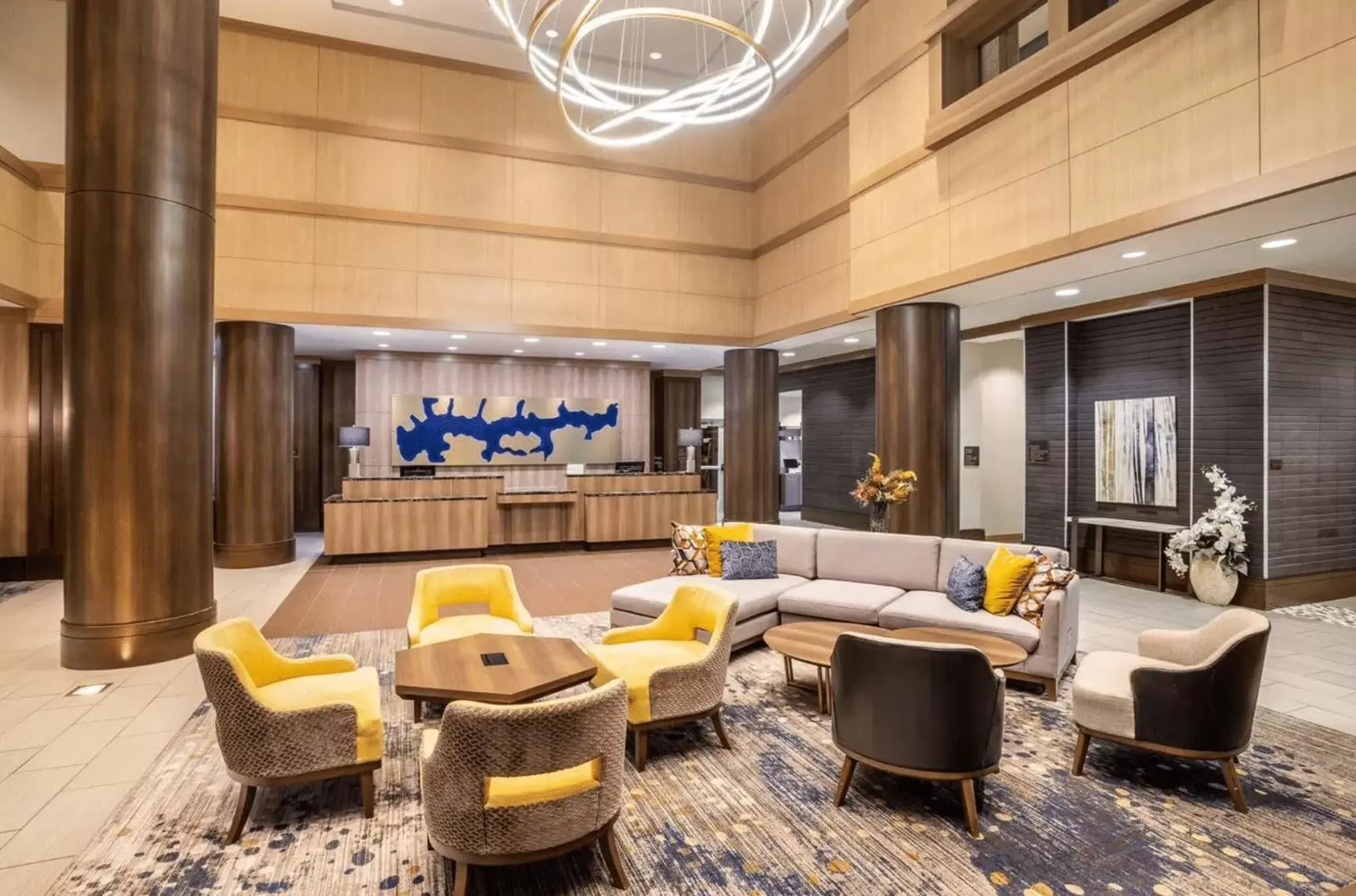 Property building, Lobby/Reception in Crowne Plaza Shenandoah - The Woodlands