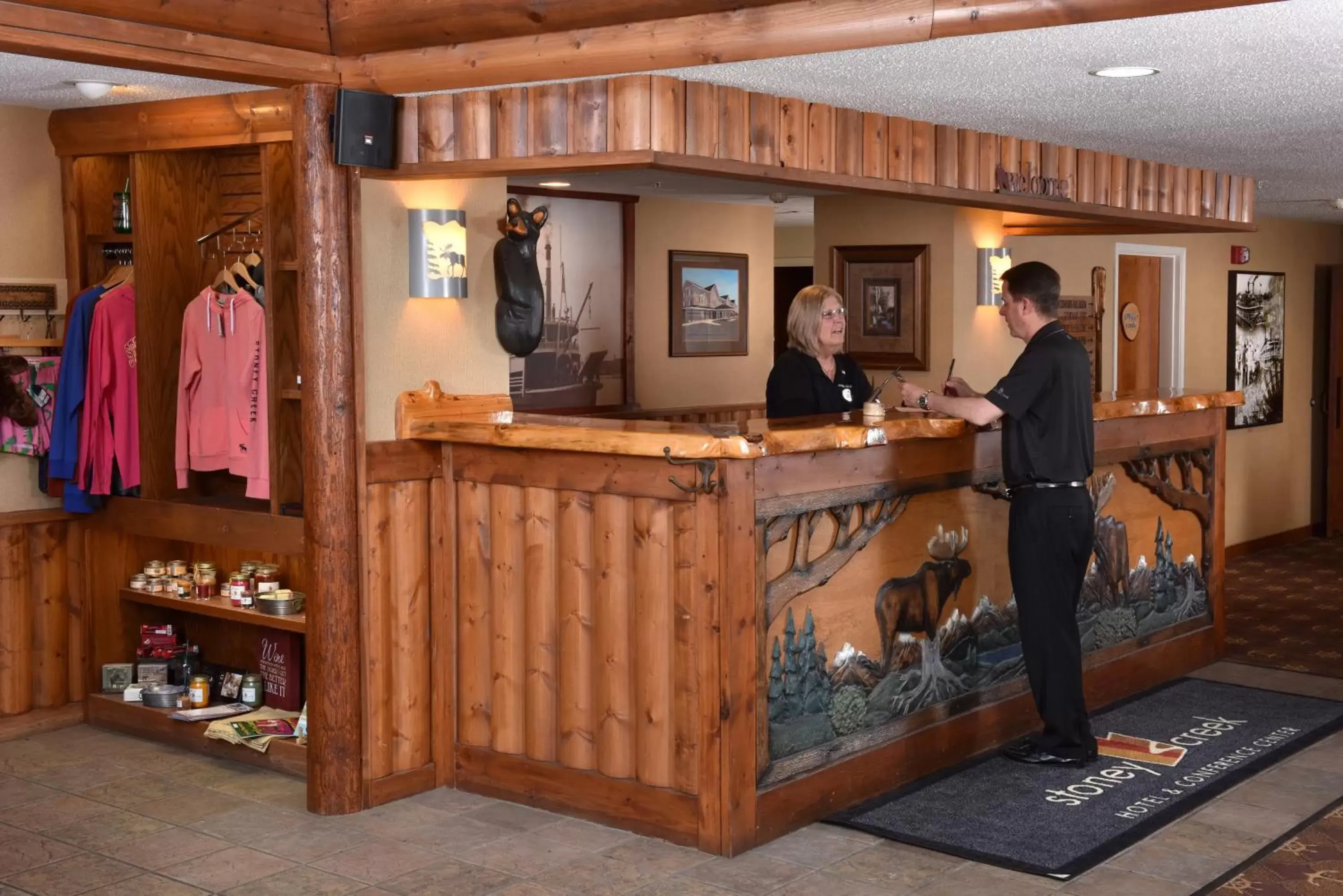 Lobby or reception, Lobby/Reception in Stoney Creek Inn Quincy