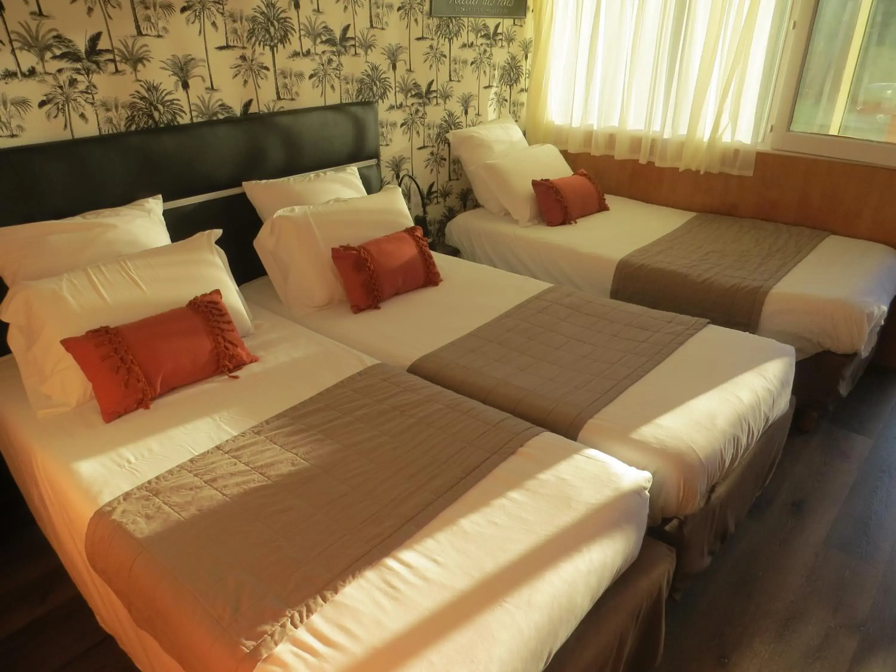 Photo of the whole room in Hôtel Kyriad Cap Sud Photo of the whole room in Hôtel Kyriad Cap Sud