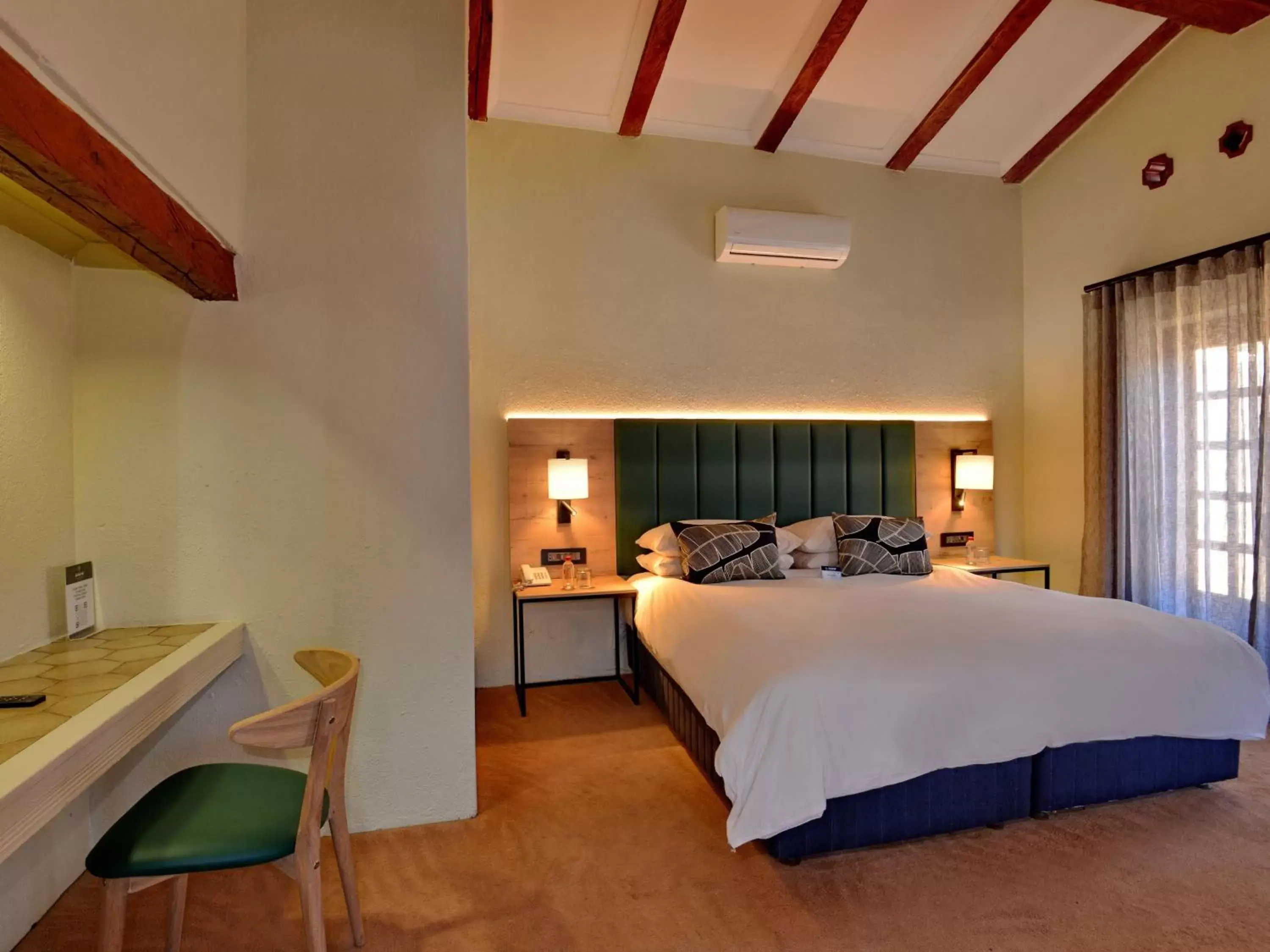 Photo of the whole room, Bed in ANEW Resort Hazyview Kruger Park