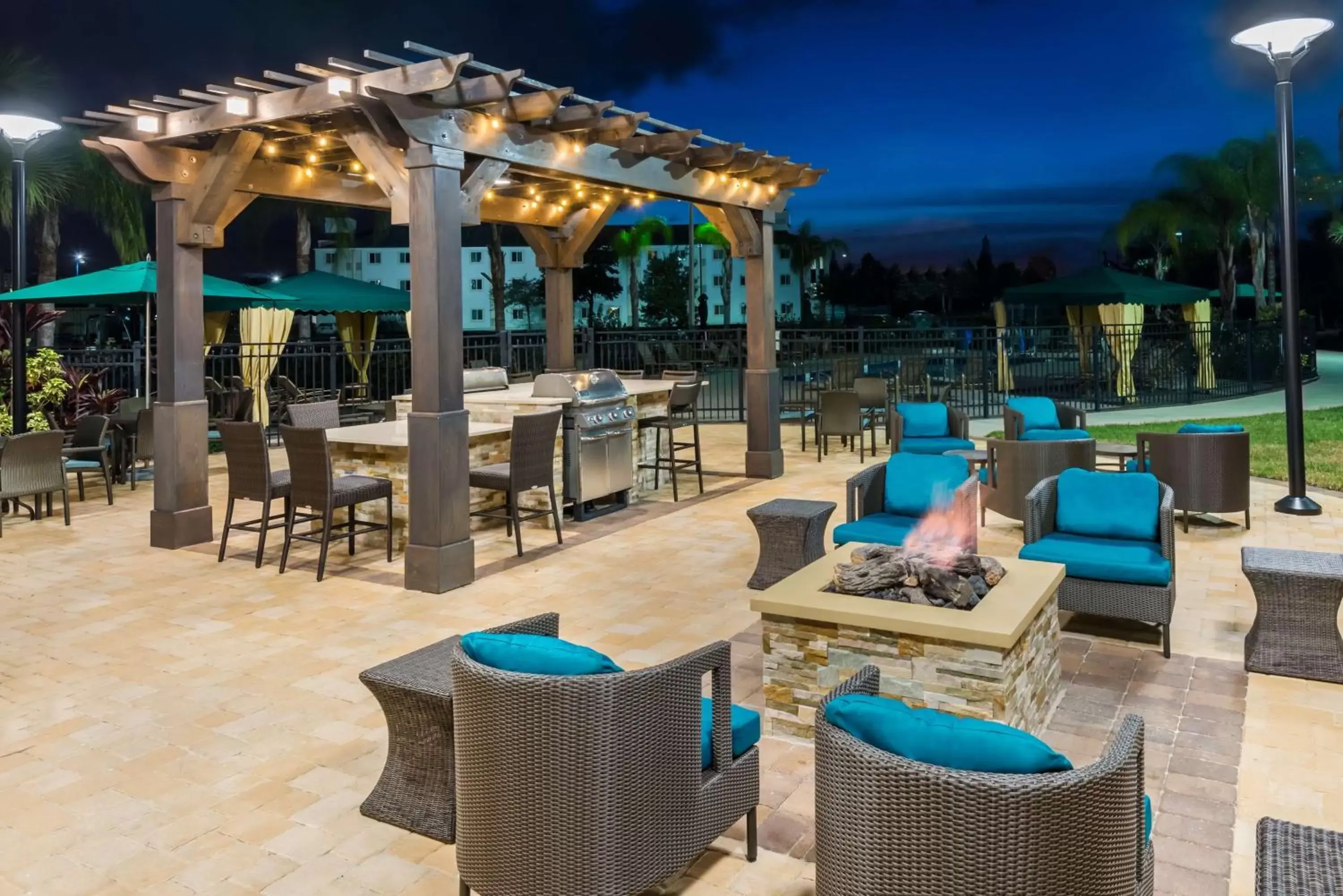 Patio, Lounge/Bar in Homewood Suites by Hilton Orlando-Nearest to Universal Studios