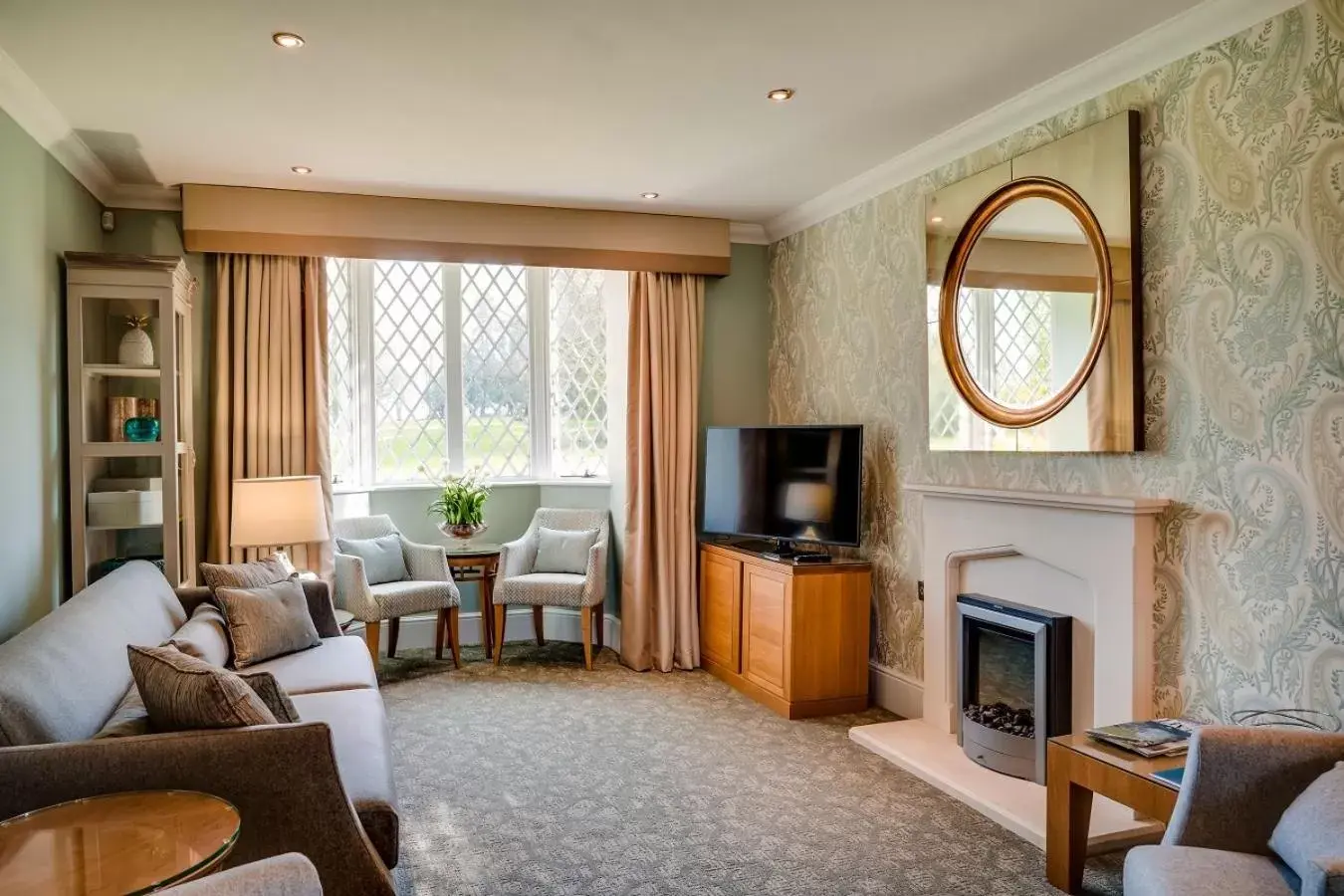 Living room, Seating Area in Oakley Hall Hotel