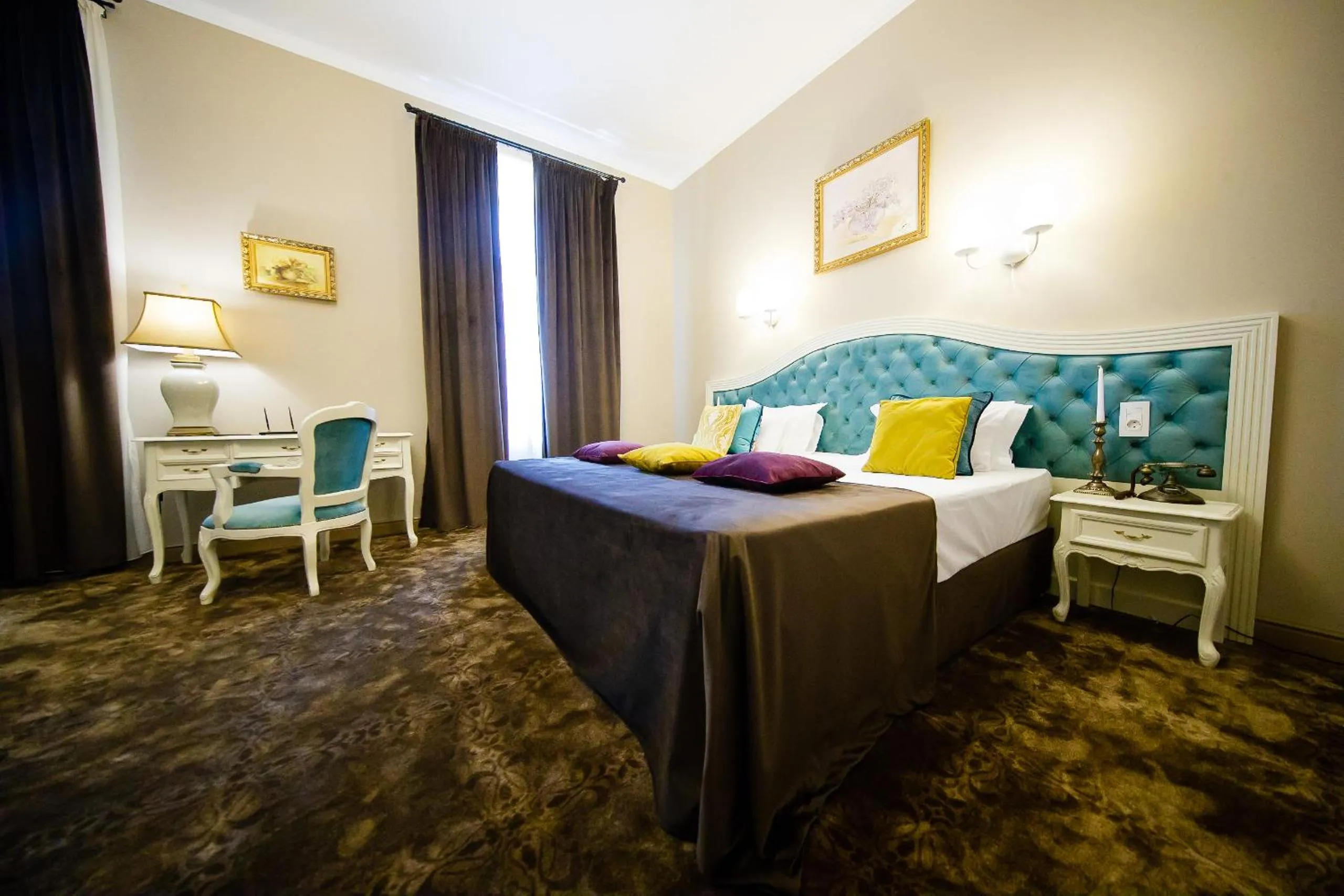 Bed in Grand Hotel Traian