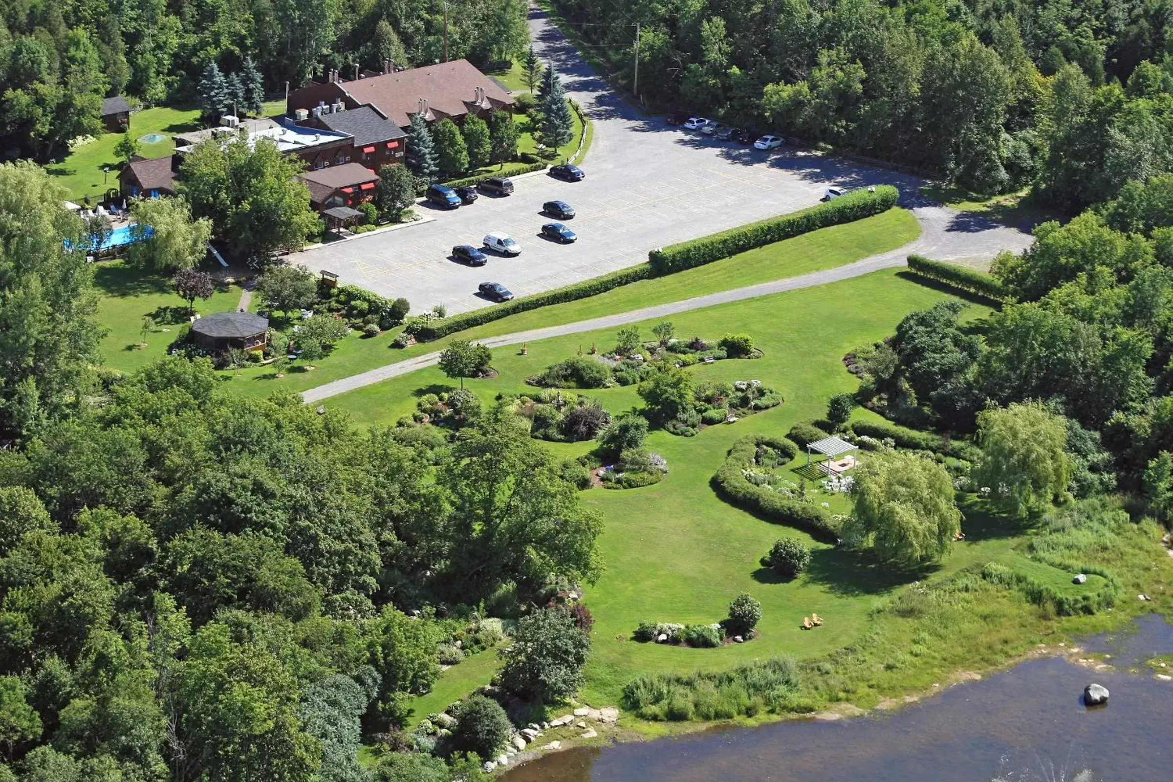 Lake view, Bird's-eye View in Auberge des Gallant