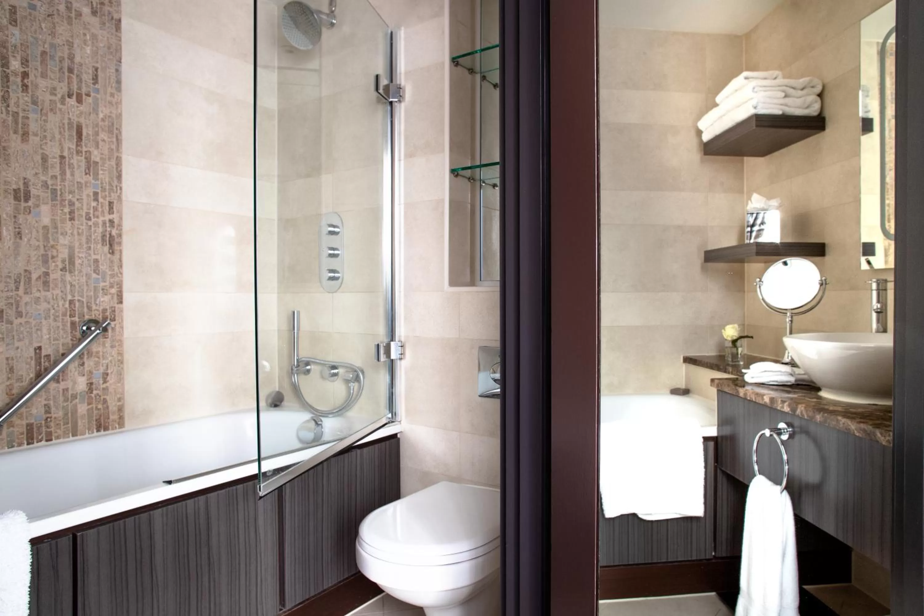 Bathroom in Jumeirah Lowndes London