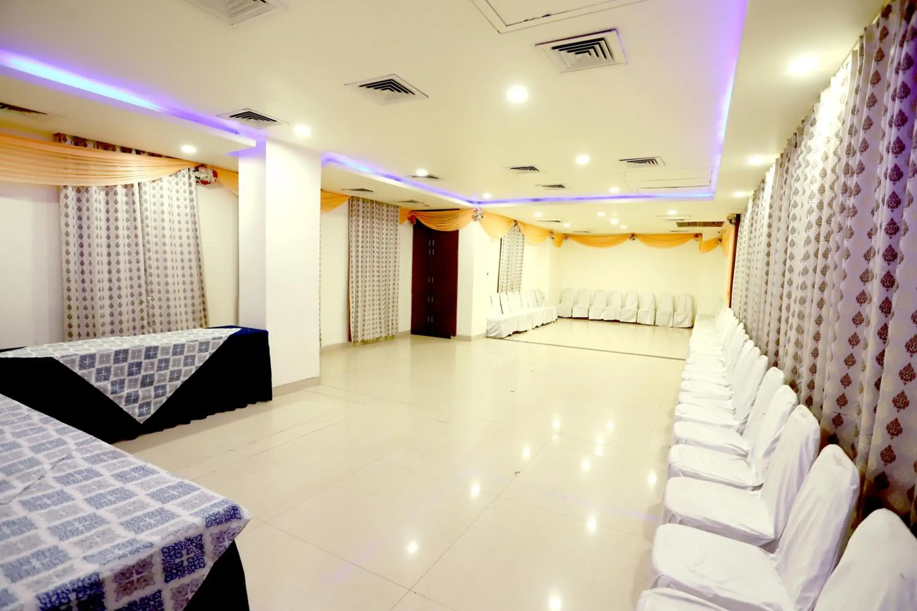 Banquet/Function facilities, Banquet Facilities in HOTEL BLUE PEARL