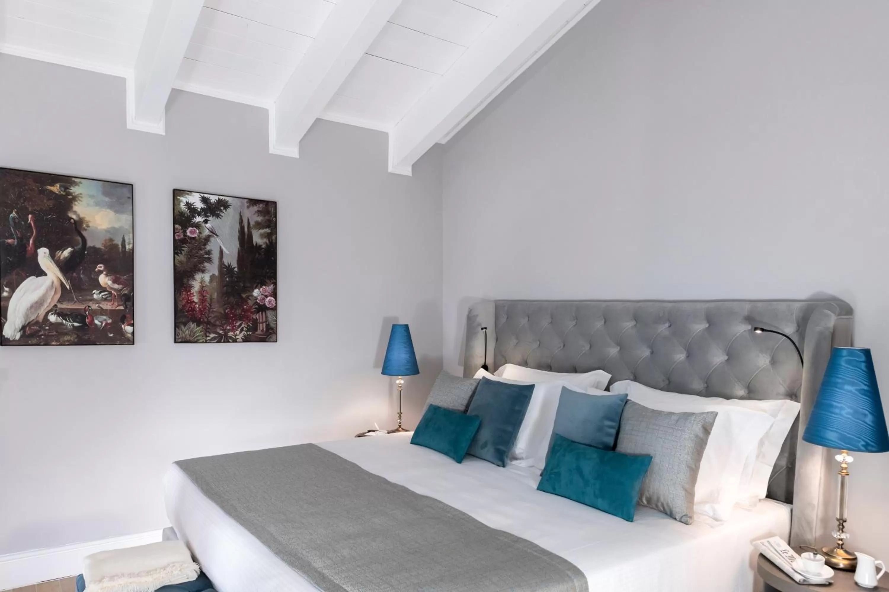 Bed in Hotel La Ville Rome