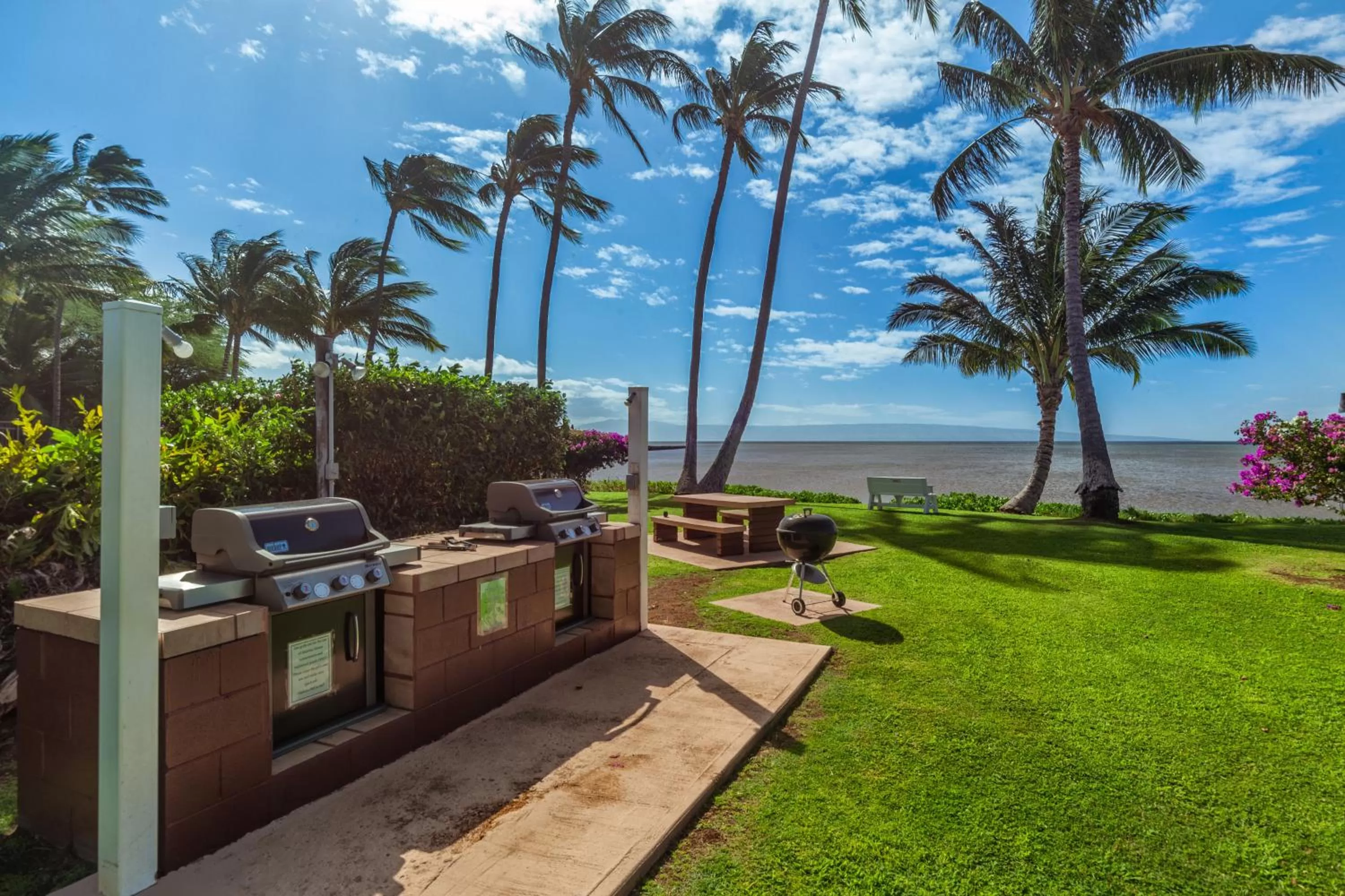 BBQ facilities in Castle at Moloka'i Shores