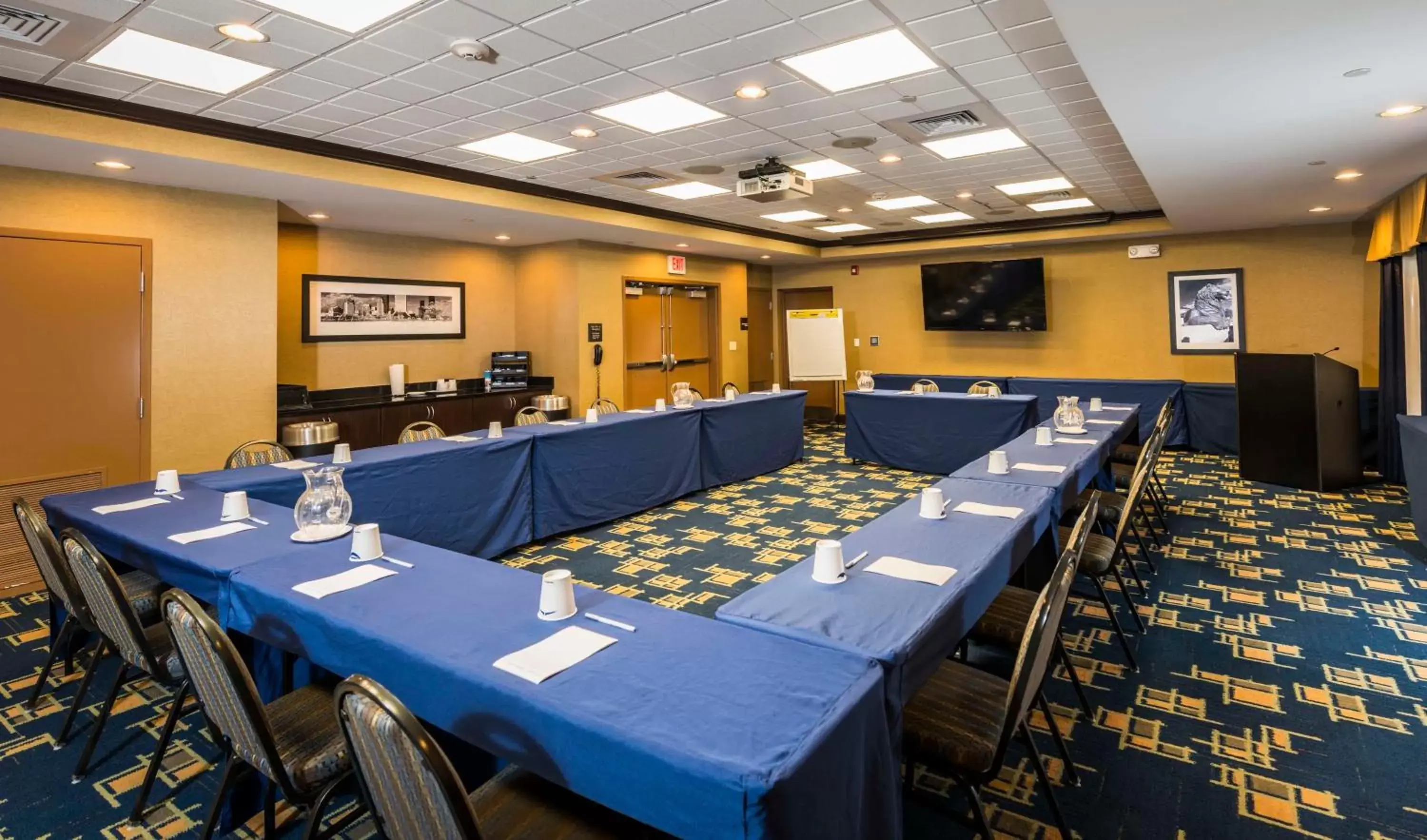 Meeting/conference room in Hampton Inn & Suites Jacksonville South - Bartram Park