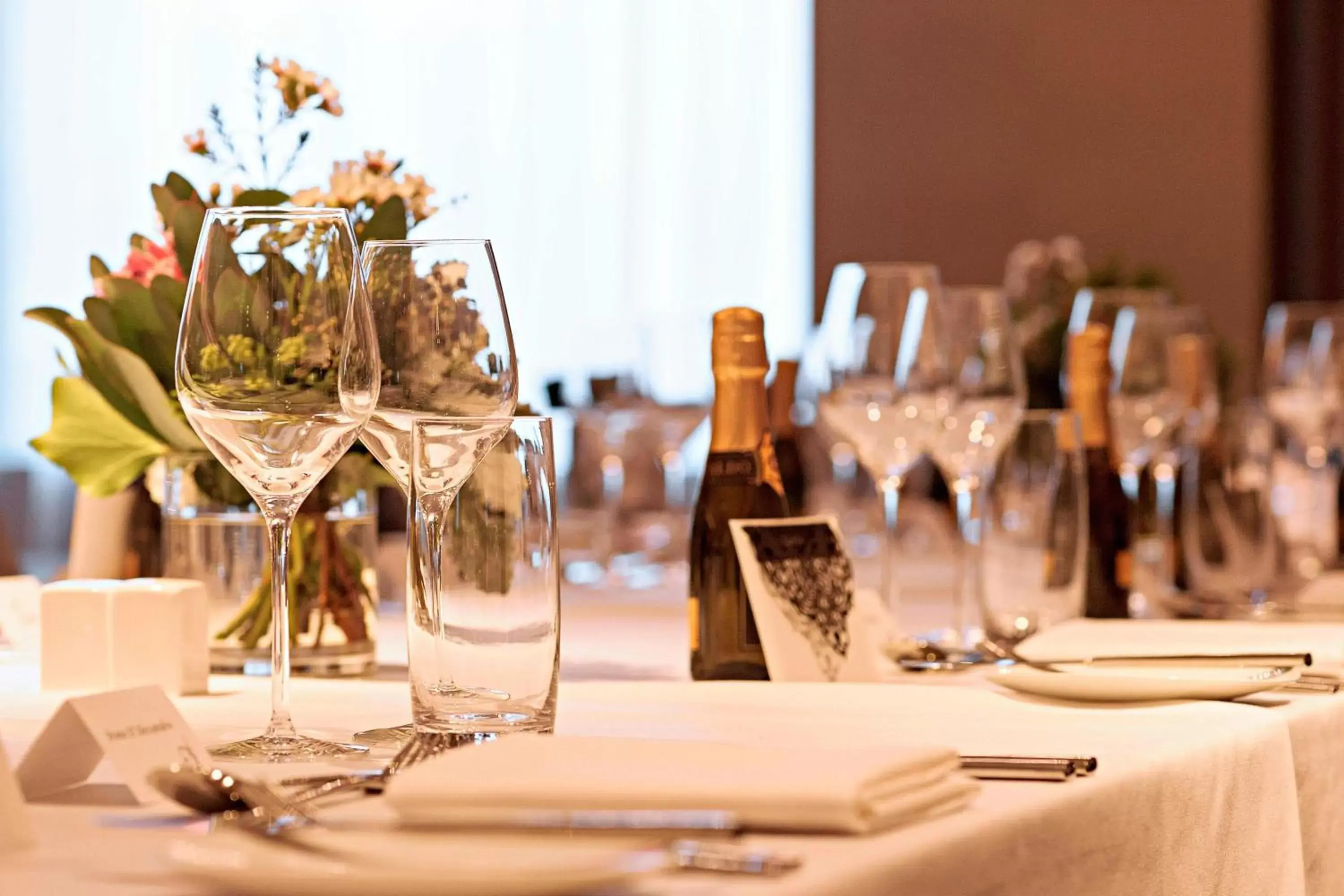 Banquet/Function facilities, Restaurant/Places to Eat in Sheraton Melbourne Hotel